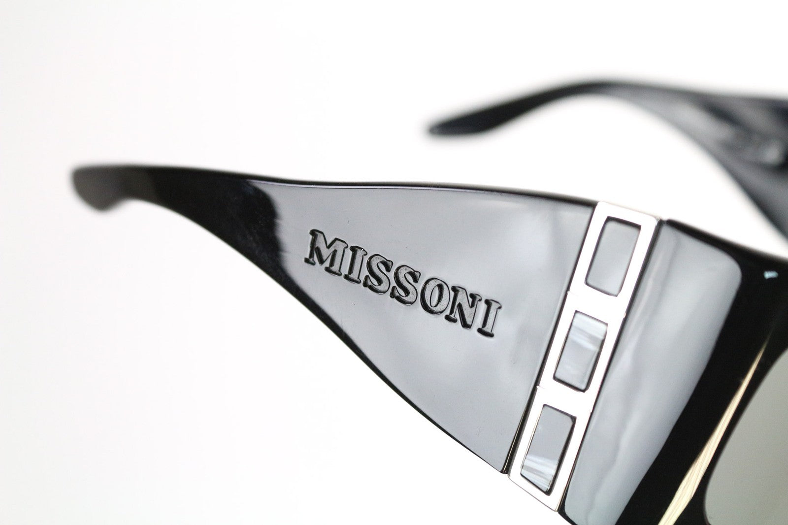 MISSONI Women's Oversized Black Sunglasses OS Tinted Logo Detailed