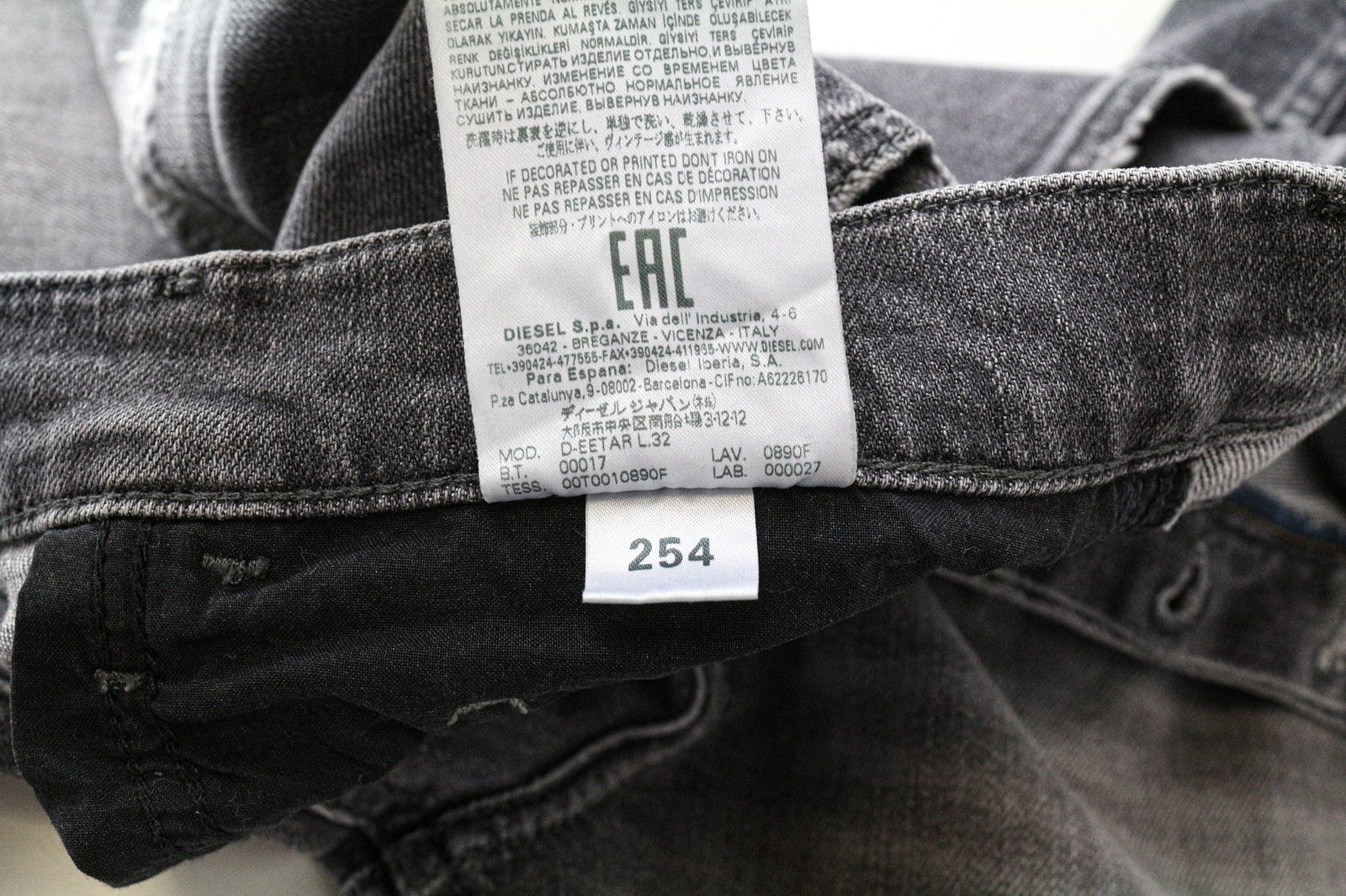 DIESEL D-Eetar 0890F Men's W28/L32 Grey Taper Fit Cotton Stretch Jeans