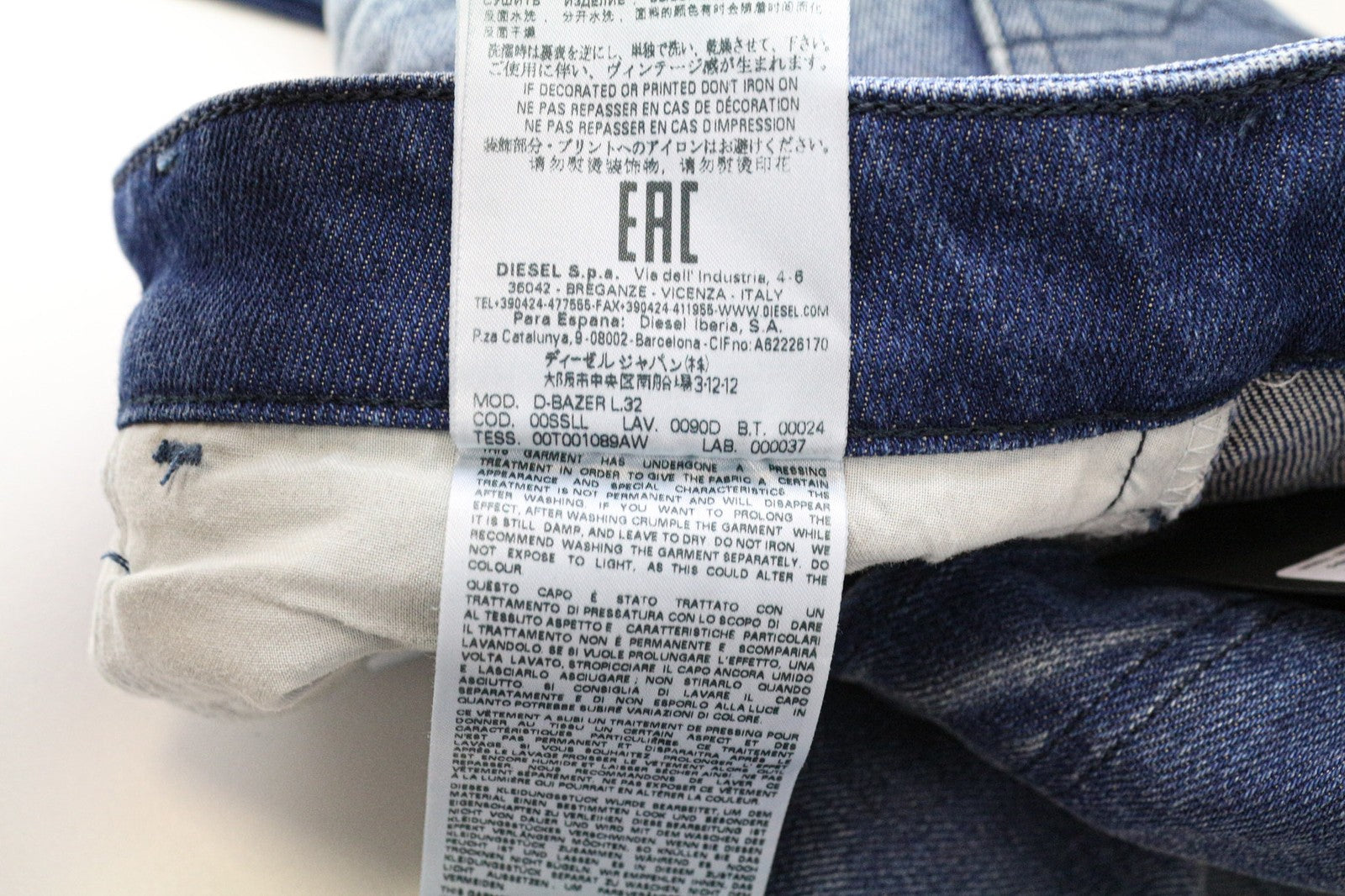 DIESEL D-Bazer 0090D Men's W28/L32 Blue Washed Tapered Cotton Jeans