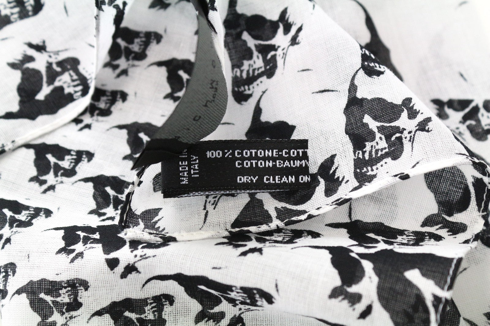 JOHN RICHMOND Men's Scarf OS White Skull Pattern Cotton Pocket Square