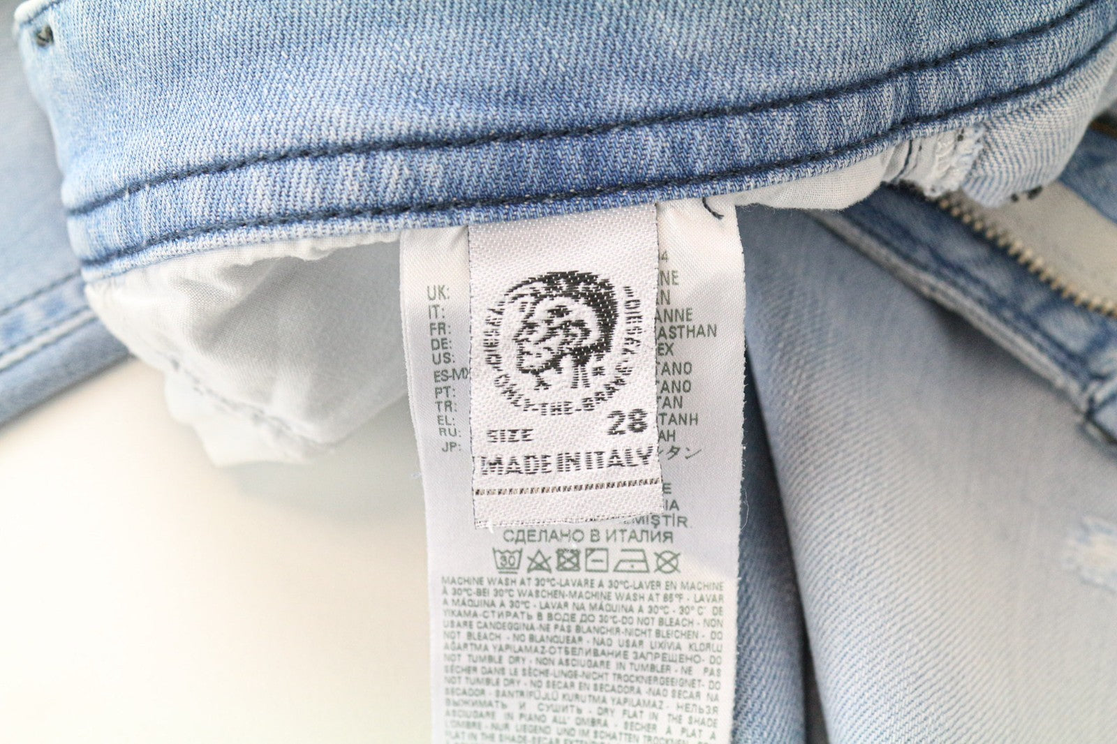 DIESEL Thommer 081AR Men's Jeans W28/L32 Slim Blue Washed Cotton Stretch Fit