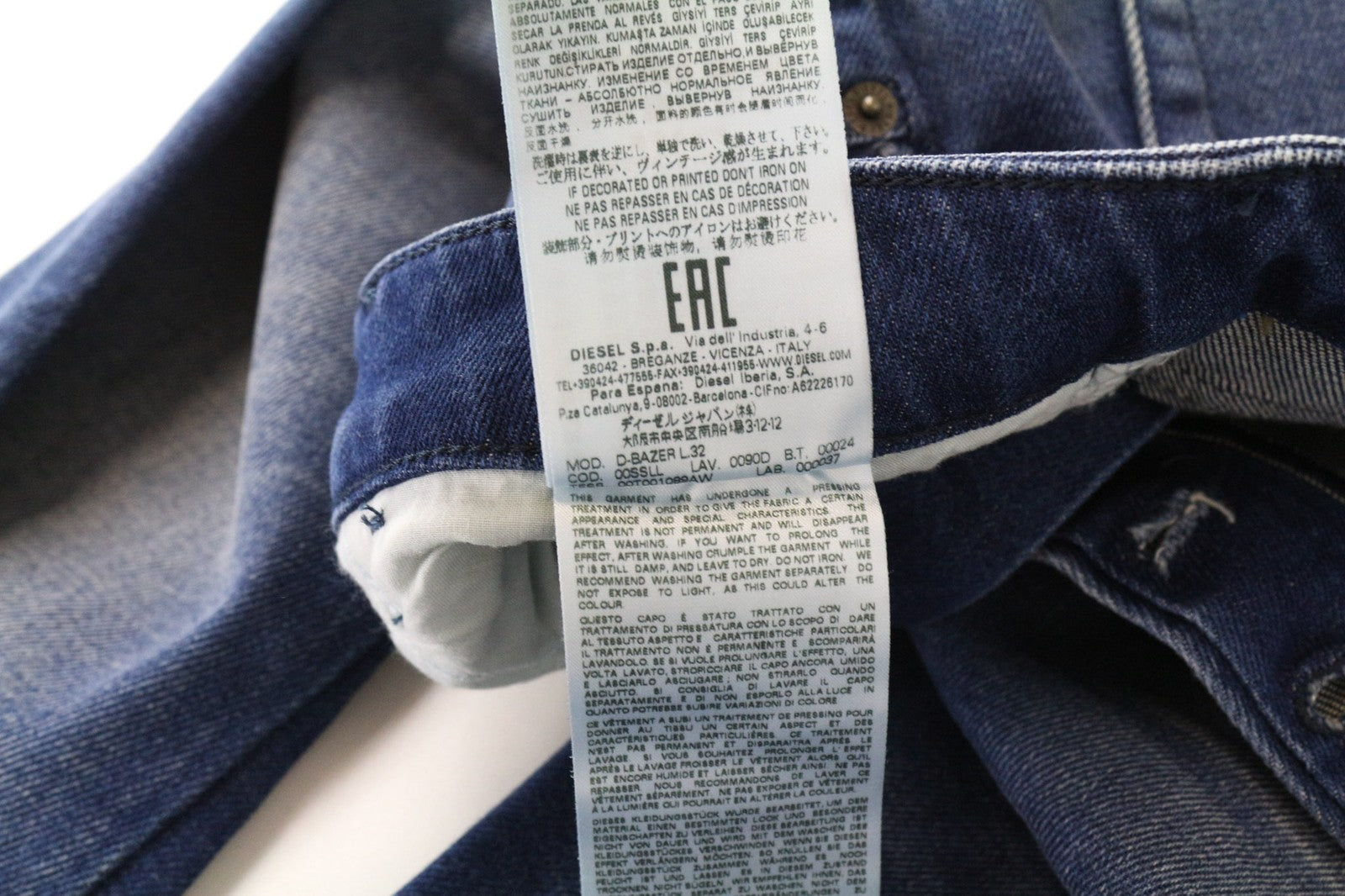 DIESEL D-Bazer 0090D Men's Jeans W28/L32 Tapered Blue Cotton Stretch Denim