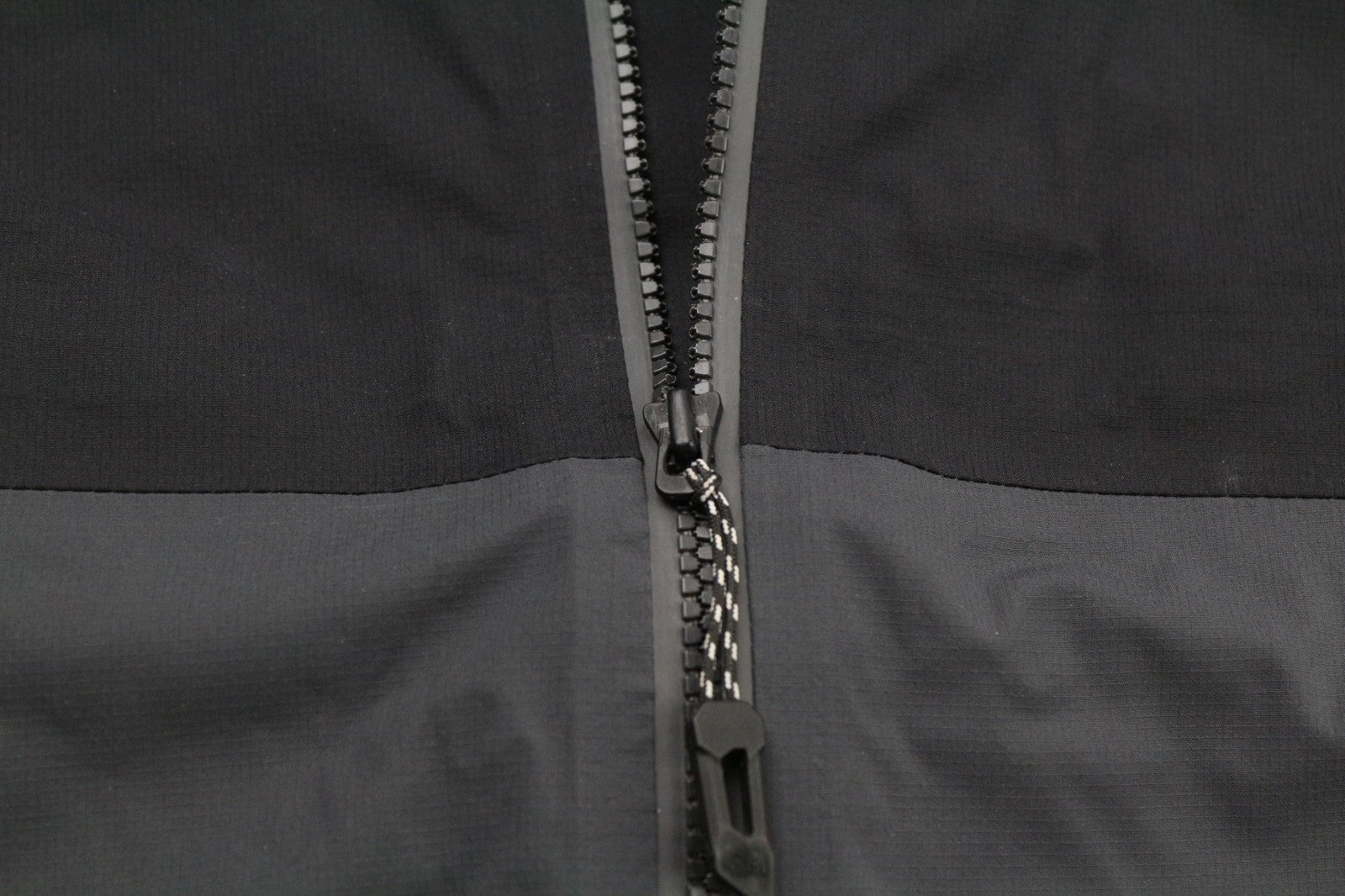 THE NORTH FACE Men's S Future Light Jacket Hooded Black Zip Unlined Seam Sealed