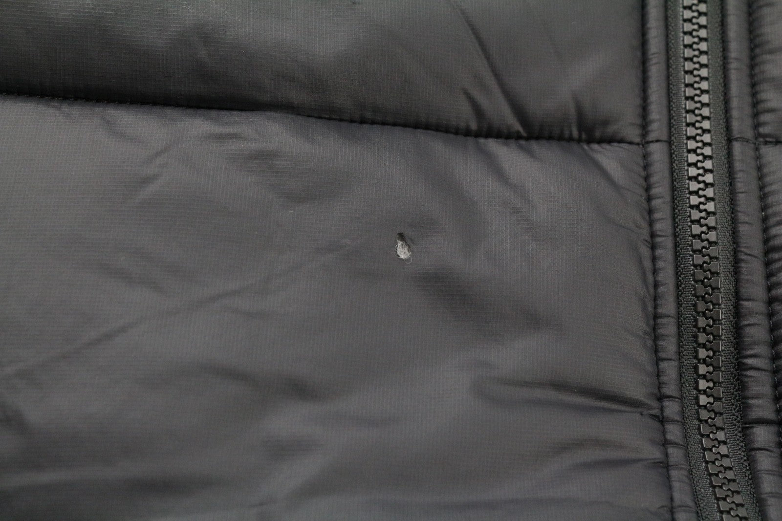 THE NORTH FACE Women's L Black Puffer Jacket Lined Zip High Neck Logo Detail