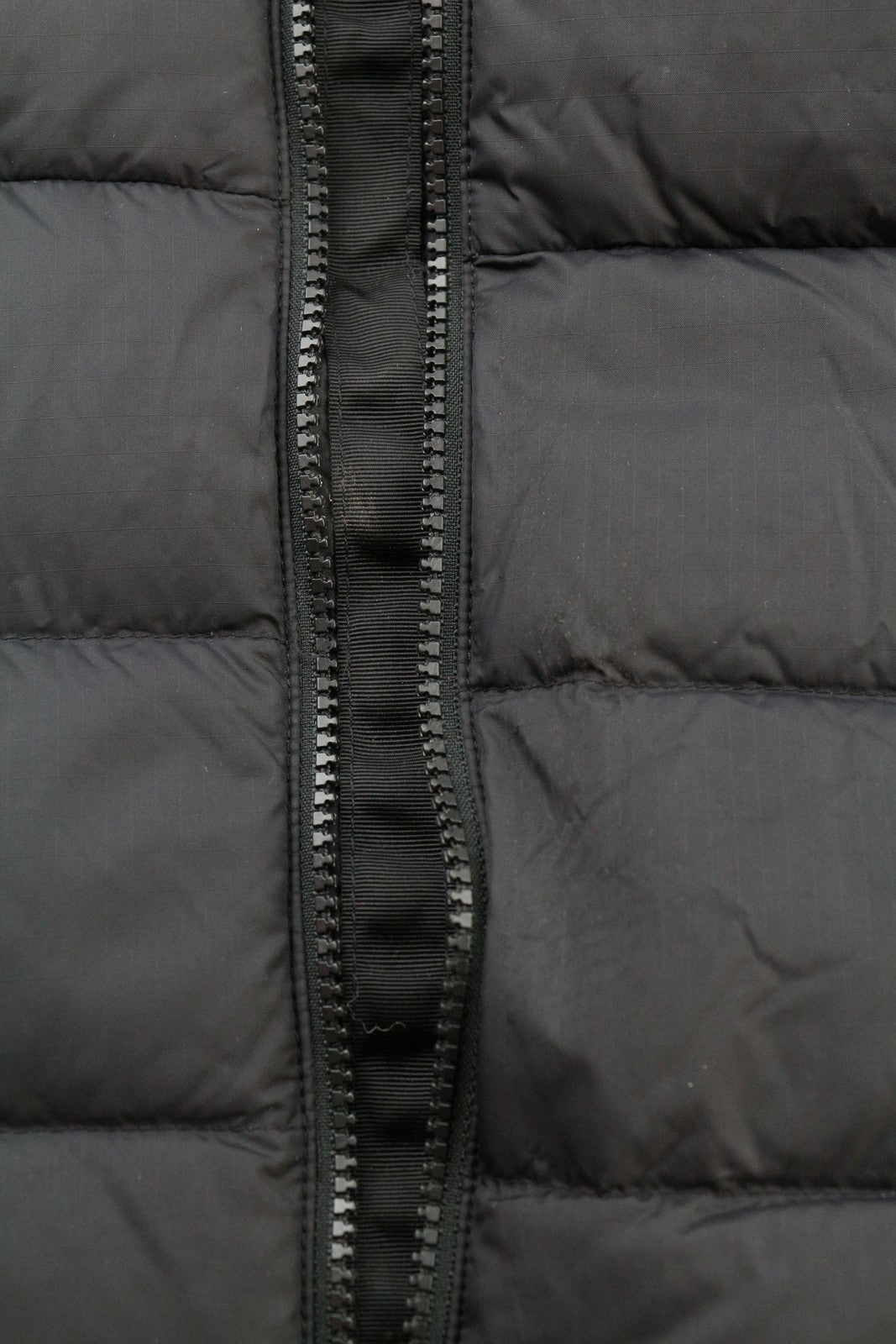 THE NORTH FACE Massif Down Men's M Padded Insulated Jacket Black High Neck Zip