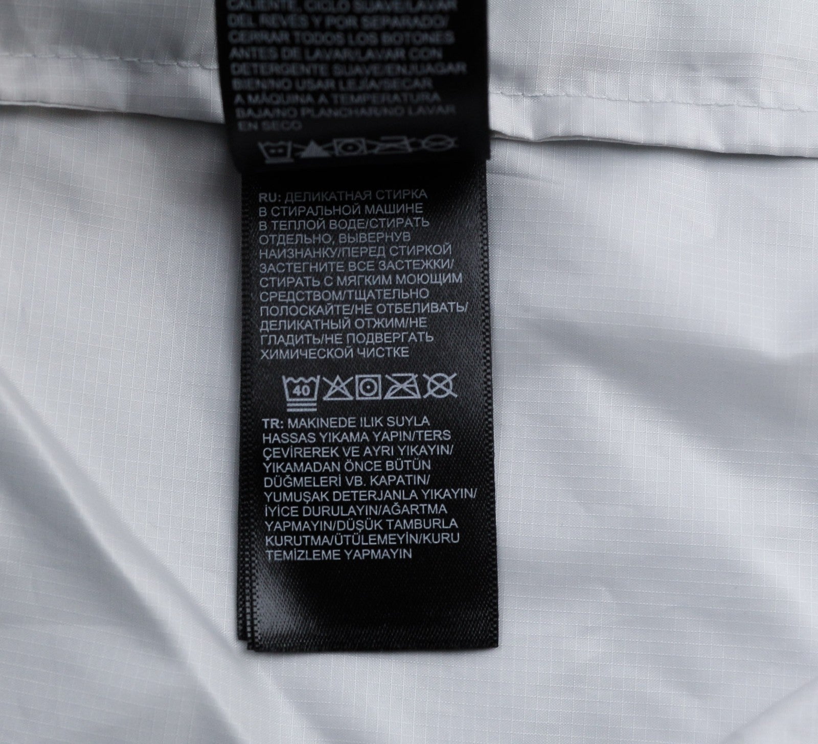 THE NORTH FACE 1985 Seasonal Mountain Men's Hooded Jacket XS Lightweight Logo