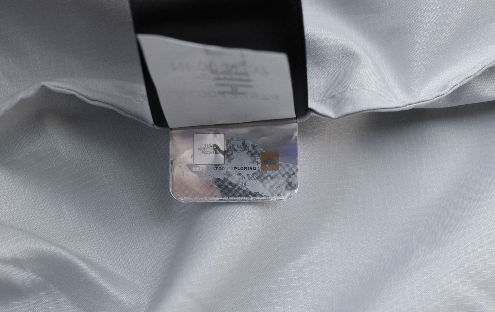 THE NORTH FACE 1985 Seasonal Mountain Men's Hooded Jacket XS Lightweight Logo