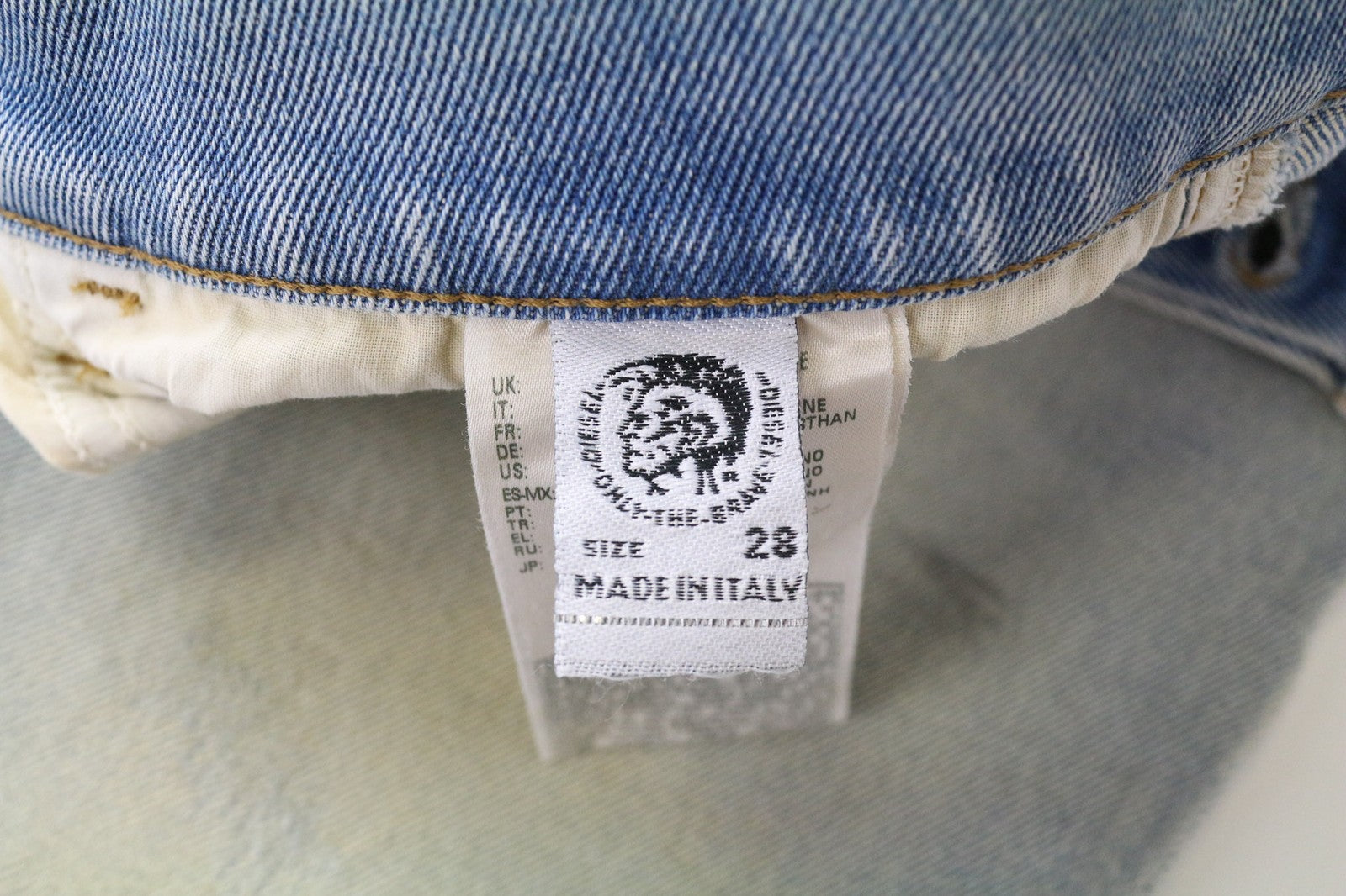 DIESEL D-Eetar 081AK Men Jeans W28/L32 Blue Stretch Carrot Tapered Distressed