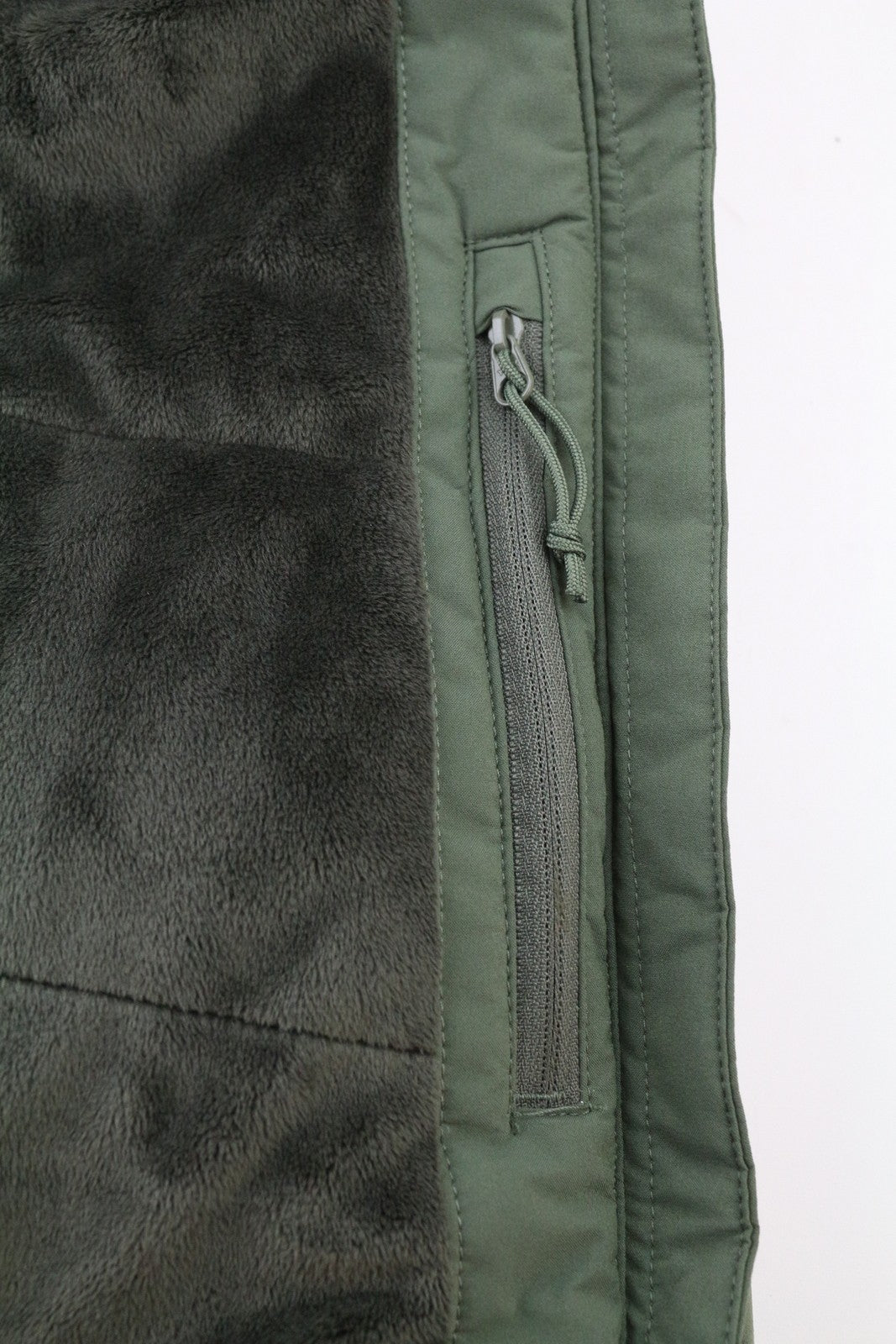 „THE NORTH FACE Inlux“ moteriška XL dydžio „Dryvent“ žalia vandeniui atspari paminkštinta striukė su gobtuvu 