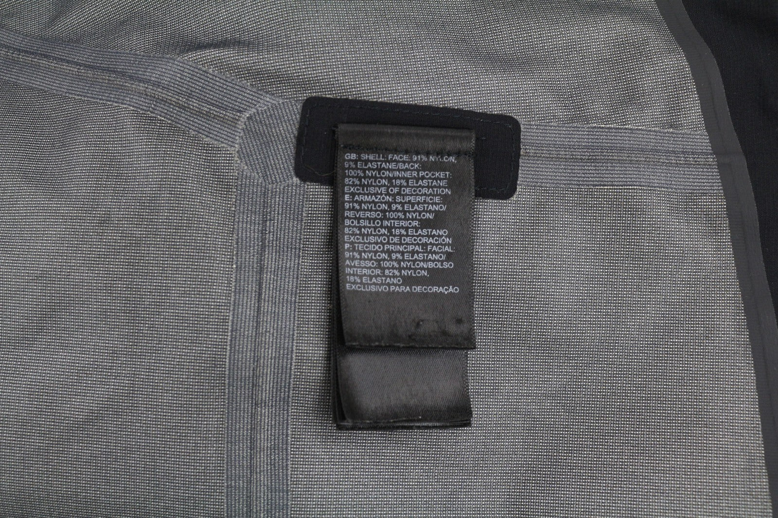 THE NORTH FACE Women's Summit L5 Futurelight Jacket M Black Hooded Seam Taped