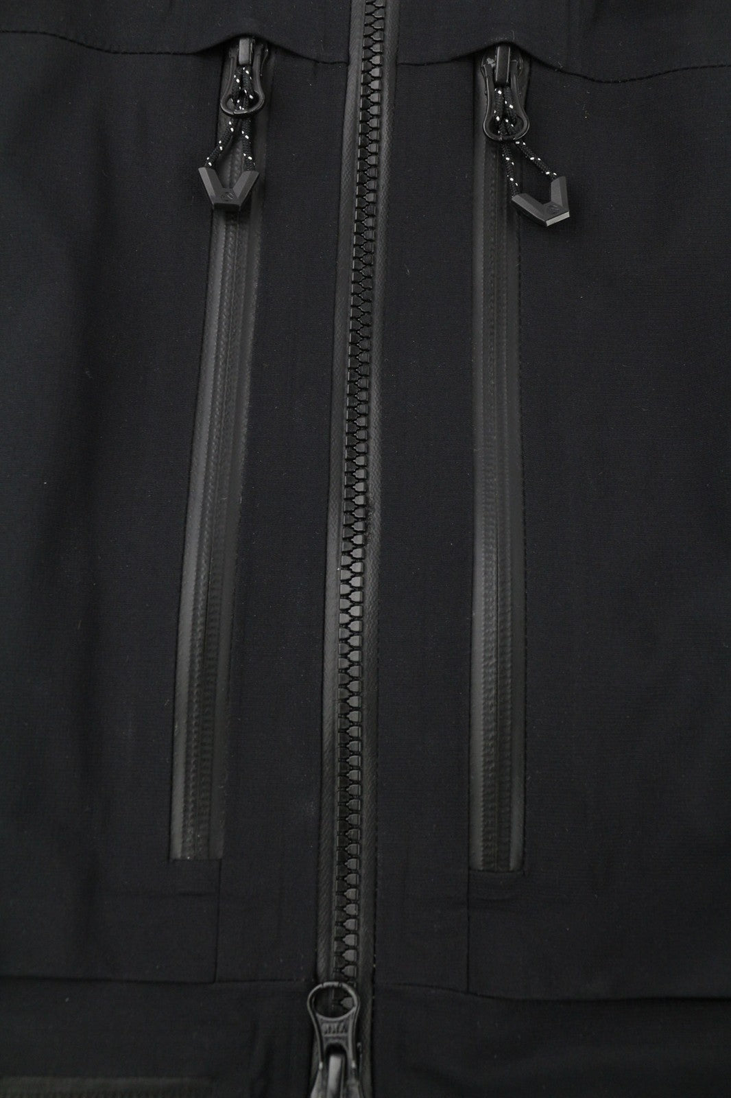 THE NORTH FACE Women's Summit L5 Futurelight Jacket M Black Hooded Seam Taped