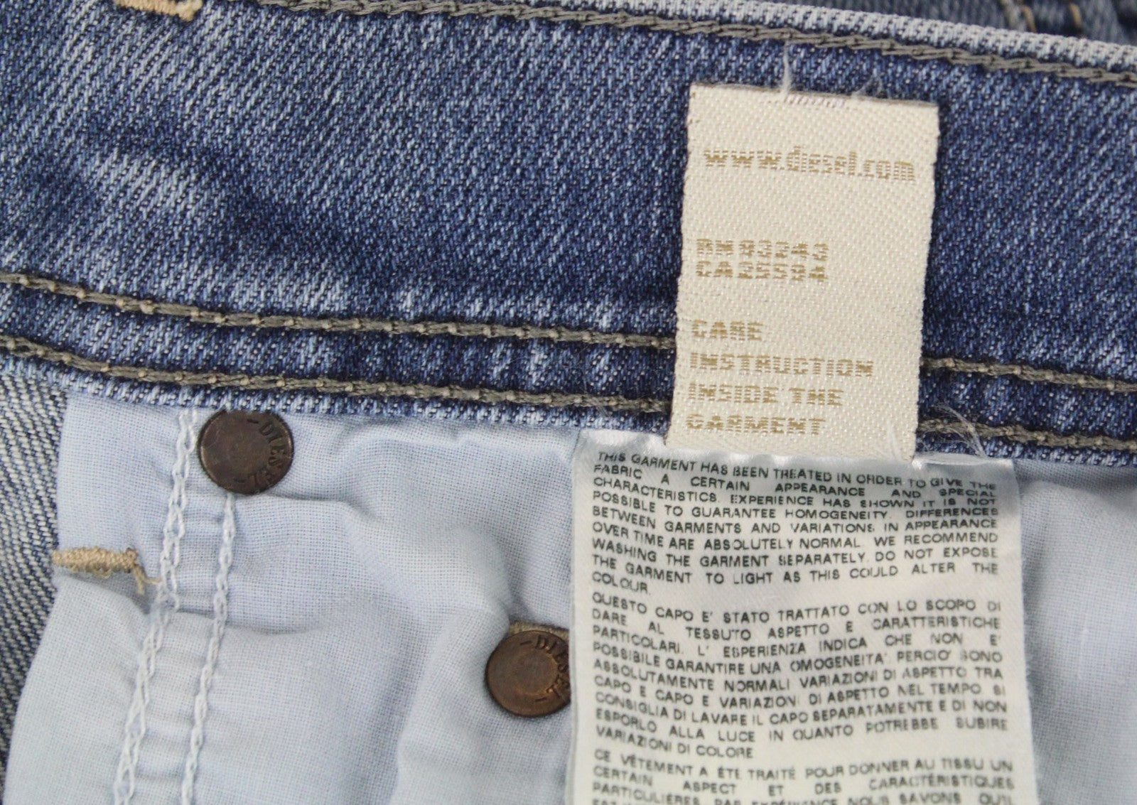 DIESEL Tepphar 0842H vyriški džinsai W26/L30 Slim Carrot Fit tamprūs mėlyni su sagomis 