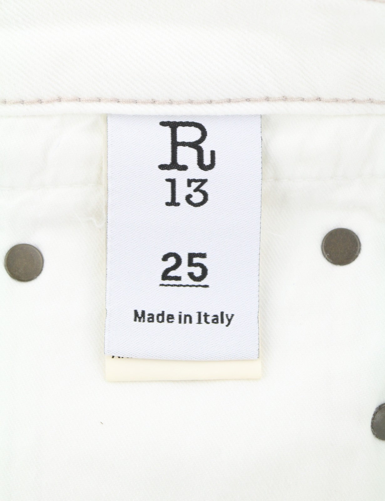 R13 berniukiški tiesūs moteriški džinsai 25 Bale balti trumpi, užtrauktuku iki kulkšnies PS25 RRP499