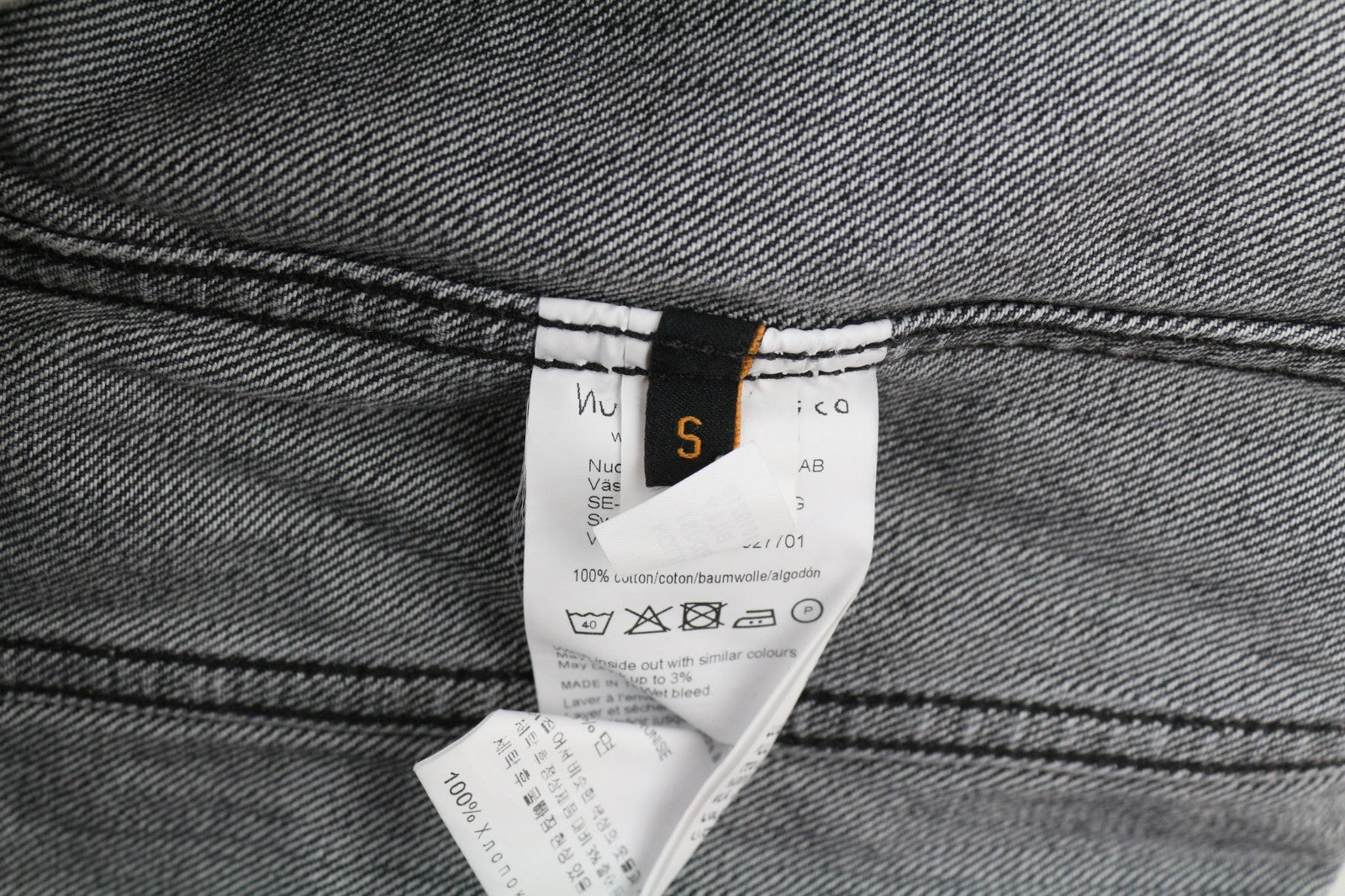 NUDIE JEANS Billy Grey Stardust vyriška S dydžio blukinta džinsinė polo apykaklė 