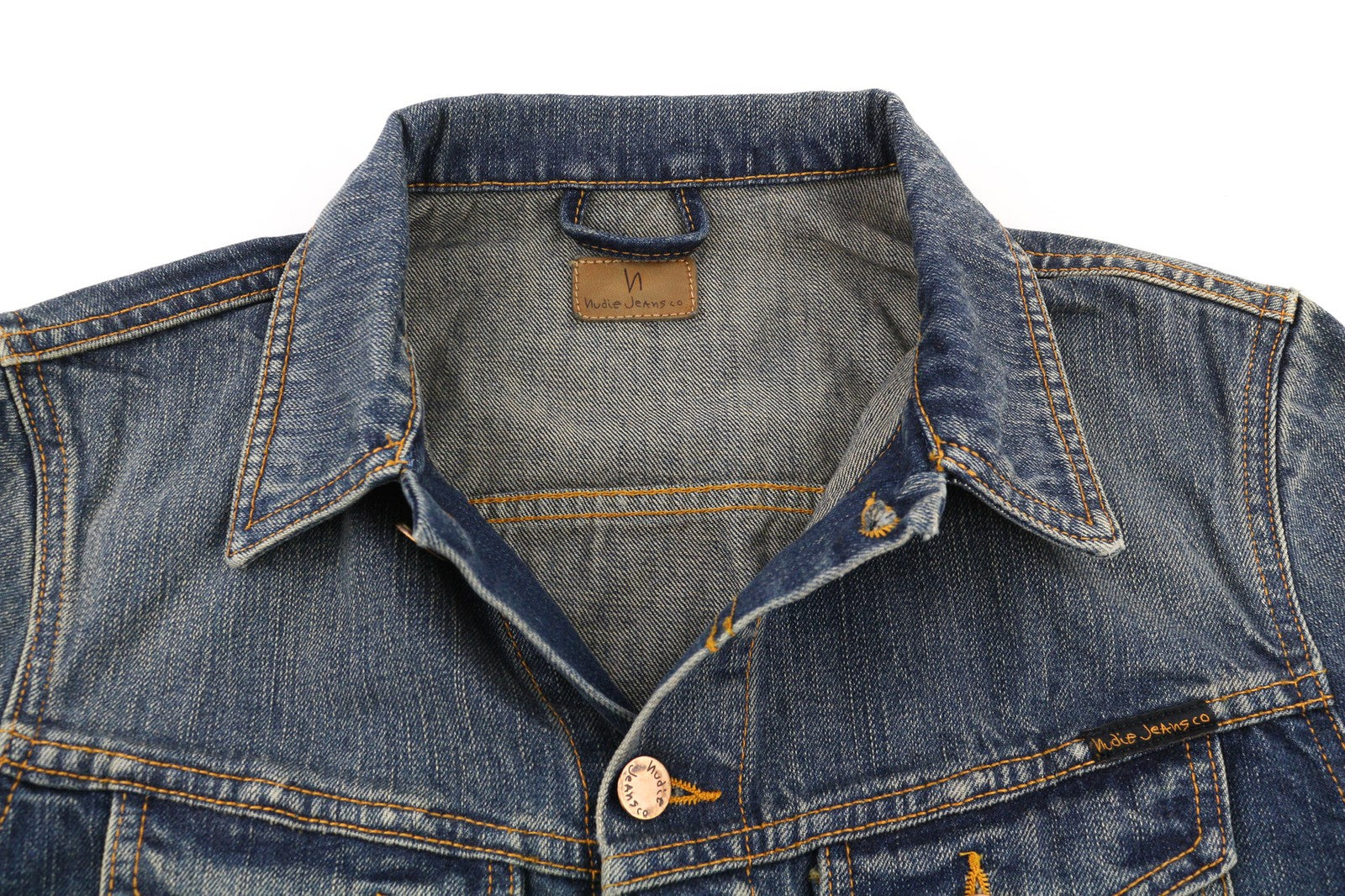 NUDIE JEANS Billy Dark Authentic vyriški S dydžio džinsiniai polo marškinėliai su išblukusia saga 