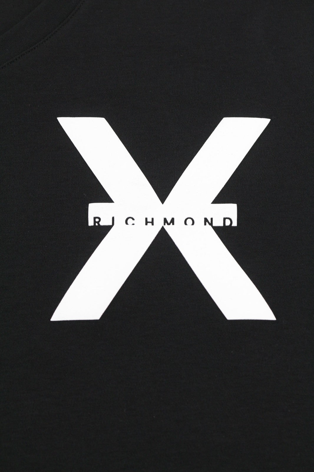 RICHMOND moteriški marškinėliai S juodi su V formos iškirpte ir trumpomis rankovėmis, laisvalaikio stiliaus, visiems metų laikams 