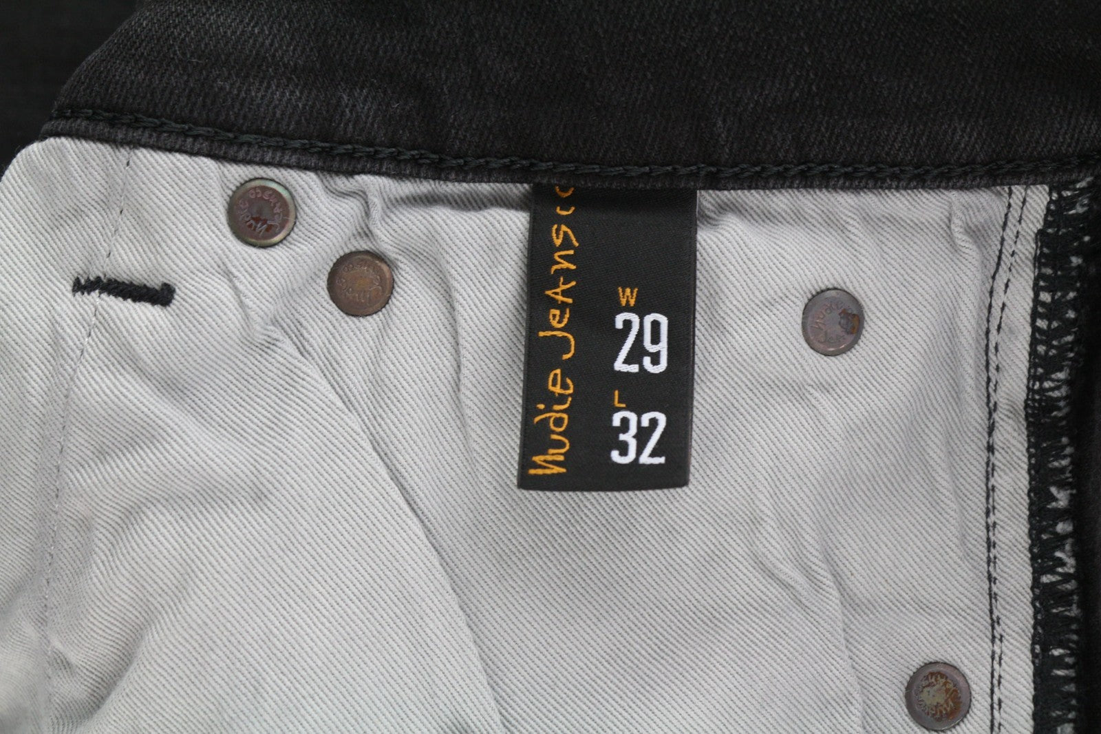 NUDIE JEANS Skinny Lin dėvėti juodi vyriški džinsai W29/L32 su užtrauktuku, išblukusia medvilnine tampri medžiaga 