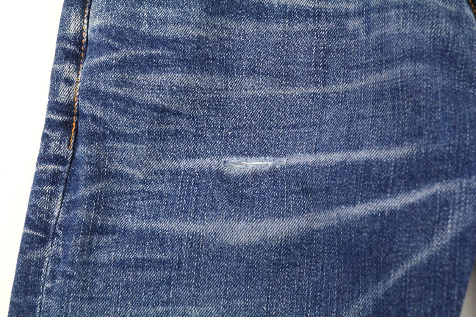 NUDIE JEANS Tube Kelly vyriški džinsai W28/L32 tamprūs, skalbtos mėlynos spalvos 