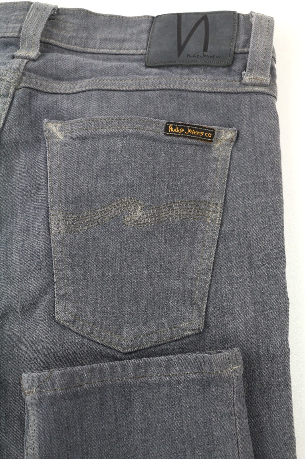 NUDIE JEANS vyriški aptempti ilgi John džinsai W30/L34 tamsiai pilki, ploni, organinio audinio, užtrauktuku.