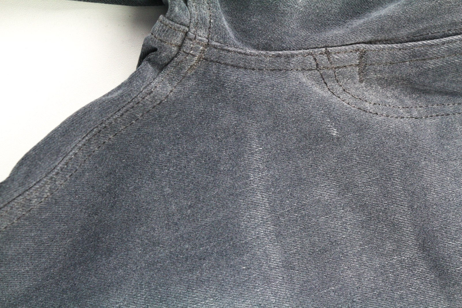 NUDIE JEANS ploni „Finn“ vyriški džinsai W30/L32 Slim Fit išblukintos pilkos medvilnės mišinio 