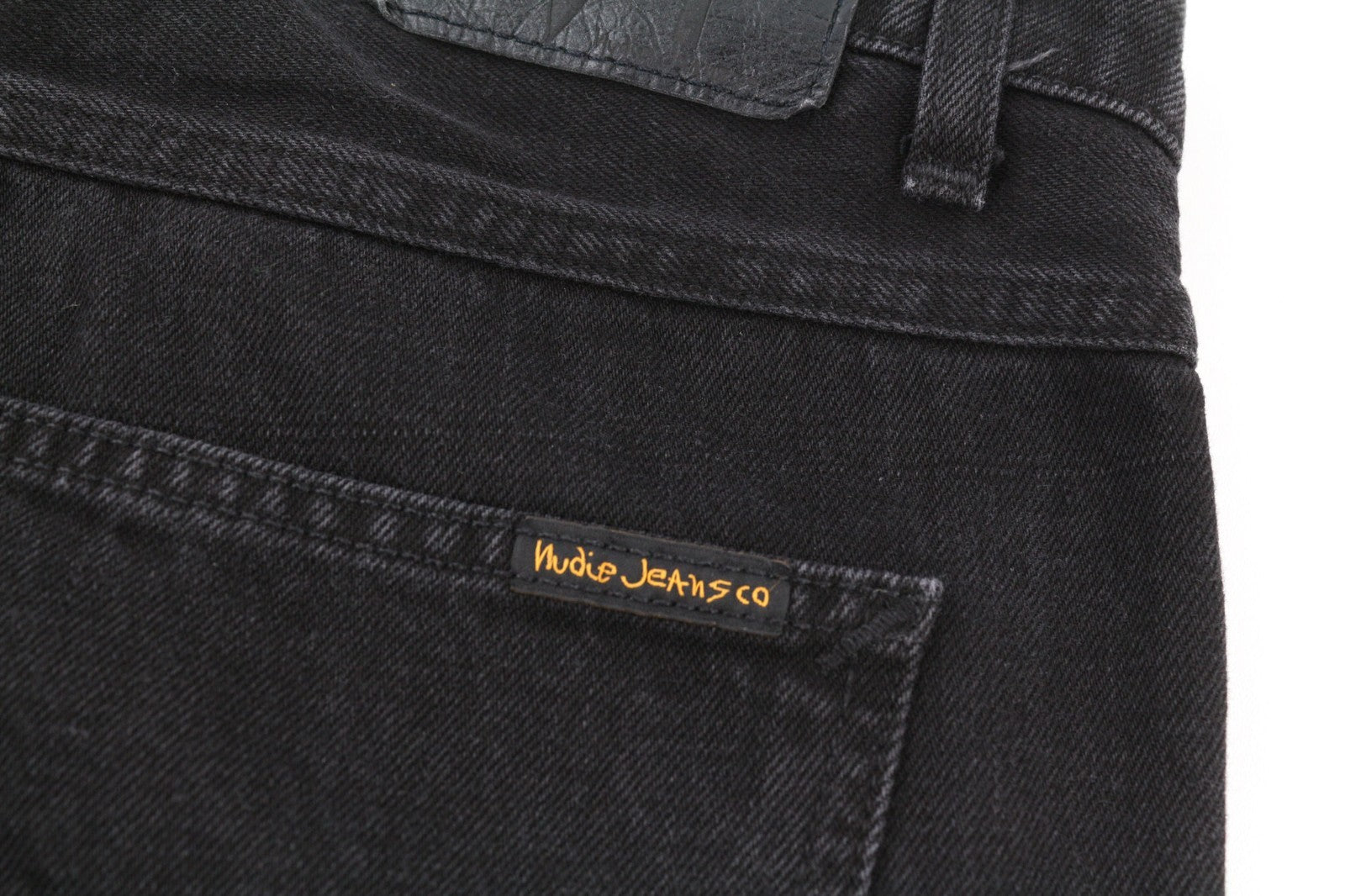 NUDIE JEANS Breezy Britt vyriški džinsai W32/L30 juodi skalbti medvilniniai džinsai su užtrauktuku 