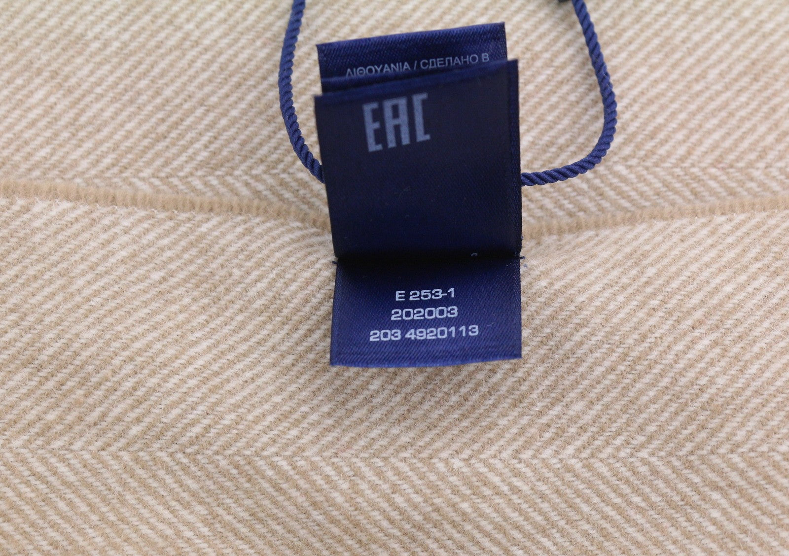 GANT „Herringbone“ vilnonis šalikas moterims, šiltas chaki spalvos vilnonis, tvirtai megztas kutais 