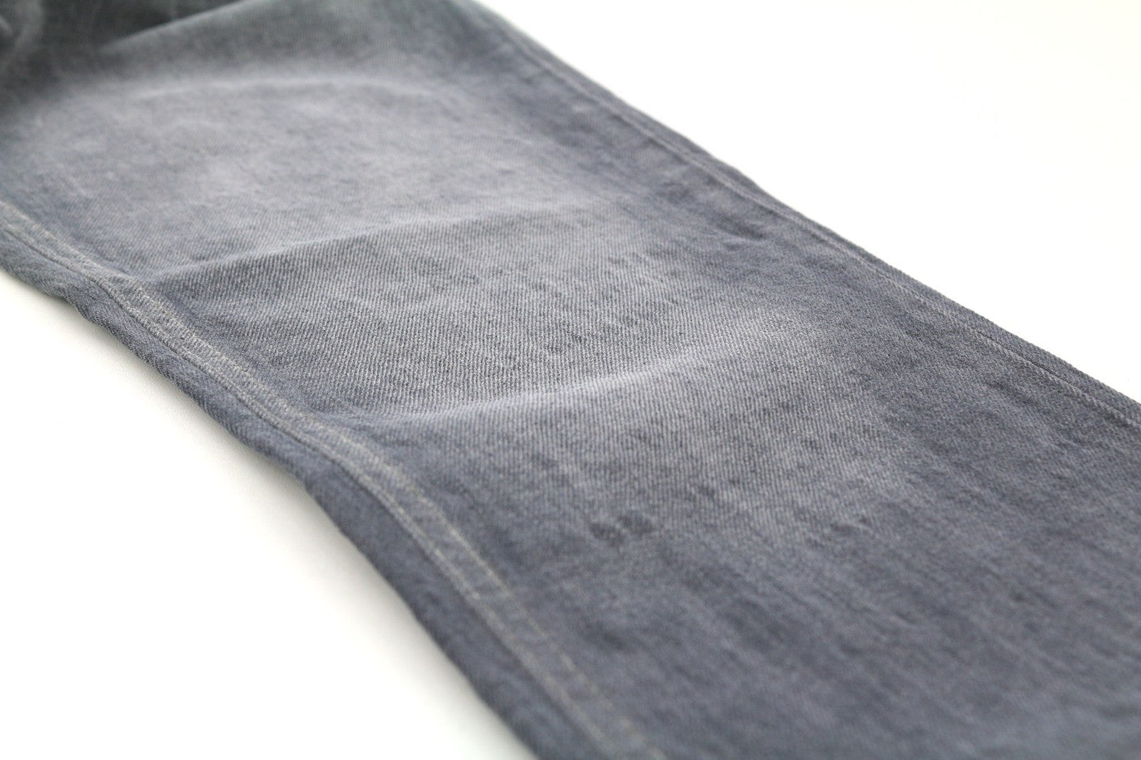 NUDIE JEANS vyriški aptempti ilgi John džinsai W30/L34 tamsiai pilki, ploni, organinio kirpimo, užtrauktuku 