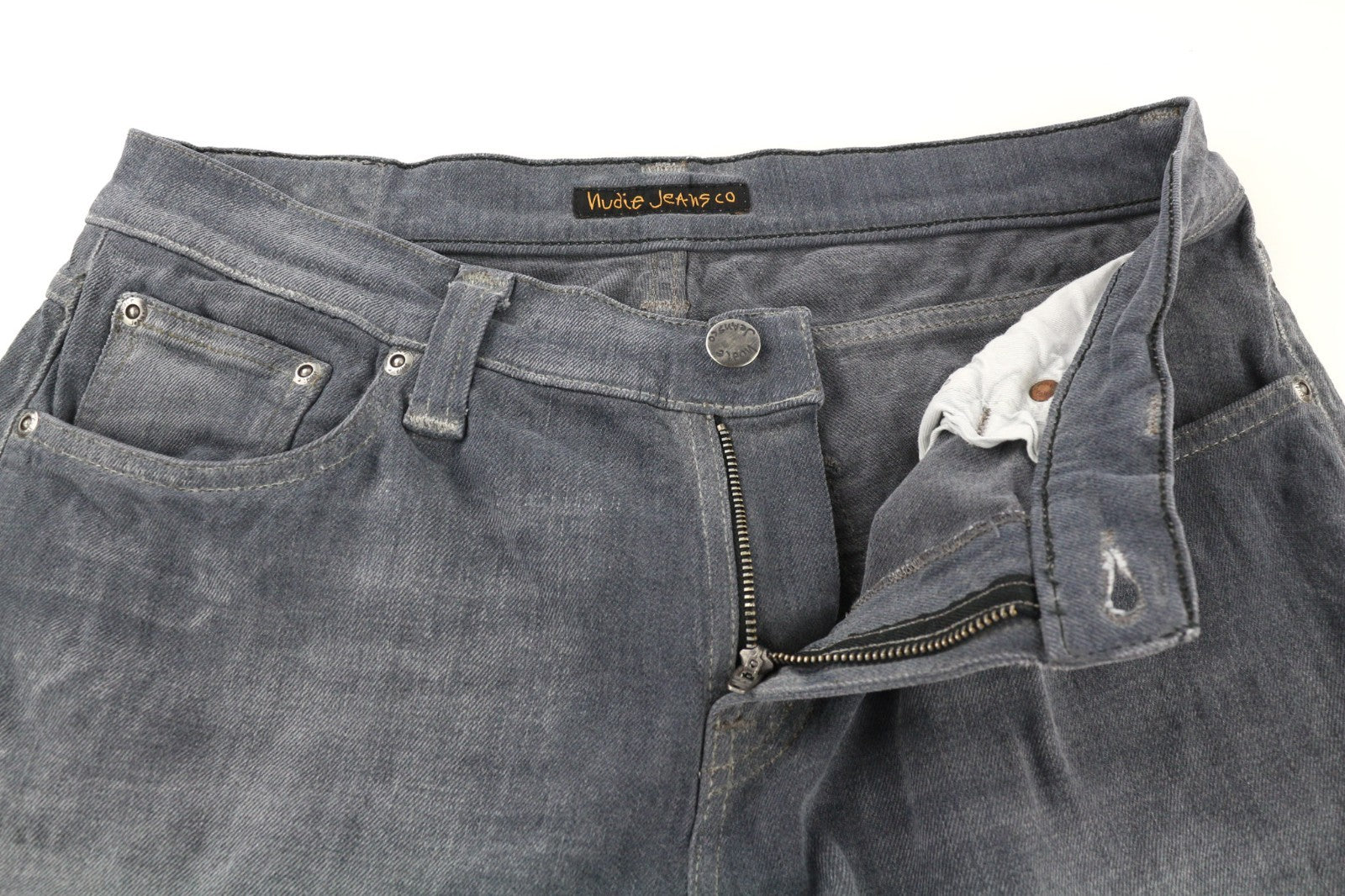 NUDIE JEANS vyriški aptempti ilgi John džinsai W30/L34 tamsiai pilki, ploni, organinio kirpimo, užtrauktuku 