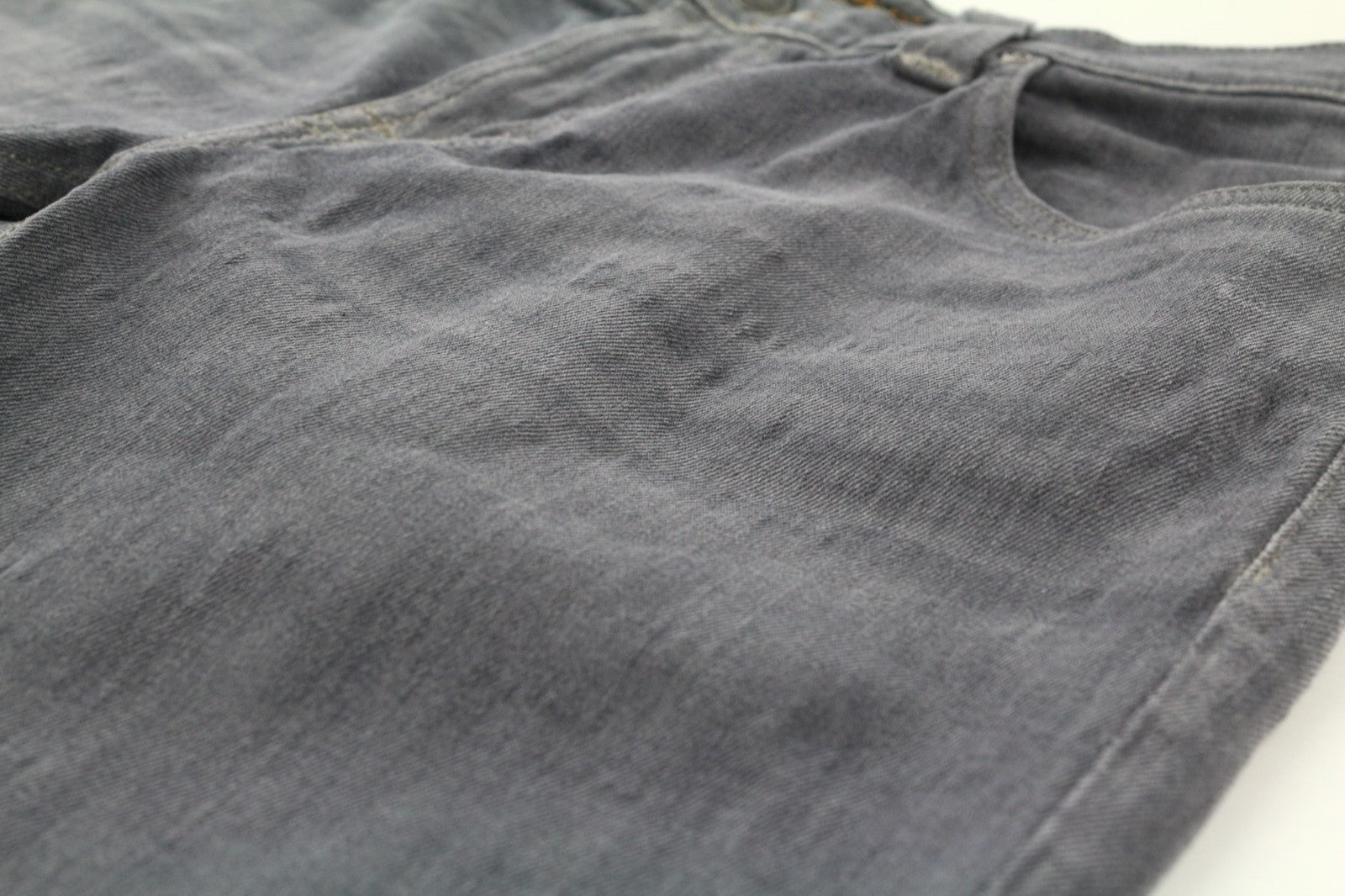 NUDIE JEANS vyriški aptempti ilgi John džinsai W32/L34 tamsiai pilki, ploni, ekologiški džinsai 