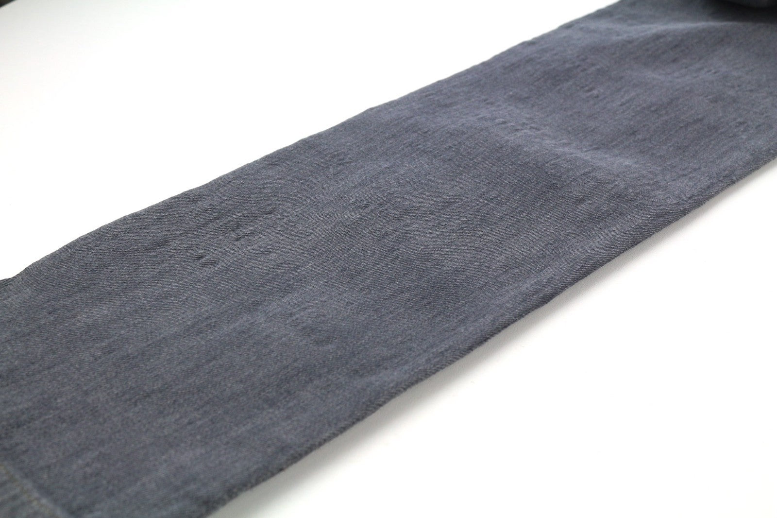 NUDIE JEANS vyriški aptempti ilgi John džinsai W31/L34 ploni tamsiai pilki, organinio audinio spalvos užtrauktukai 