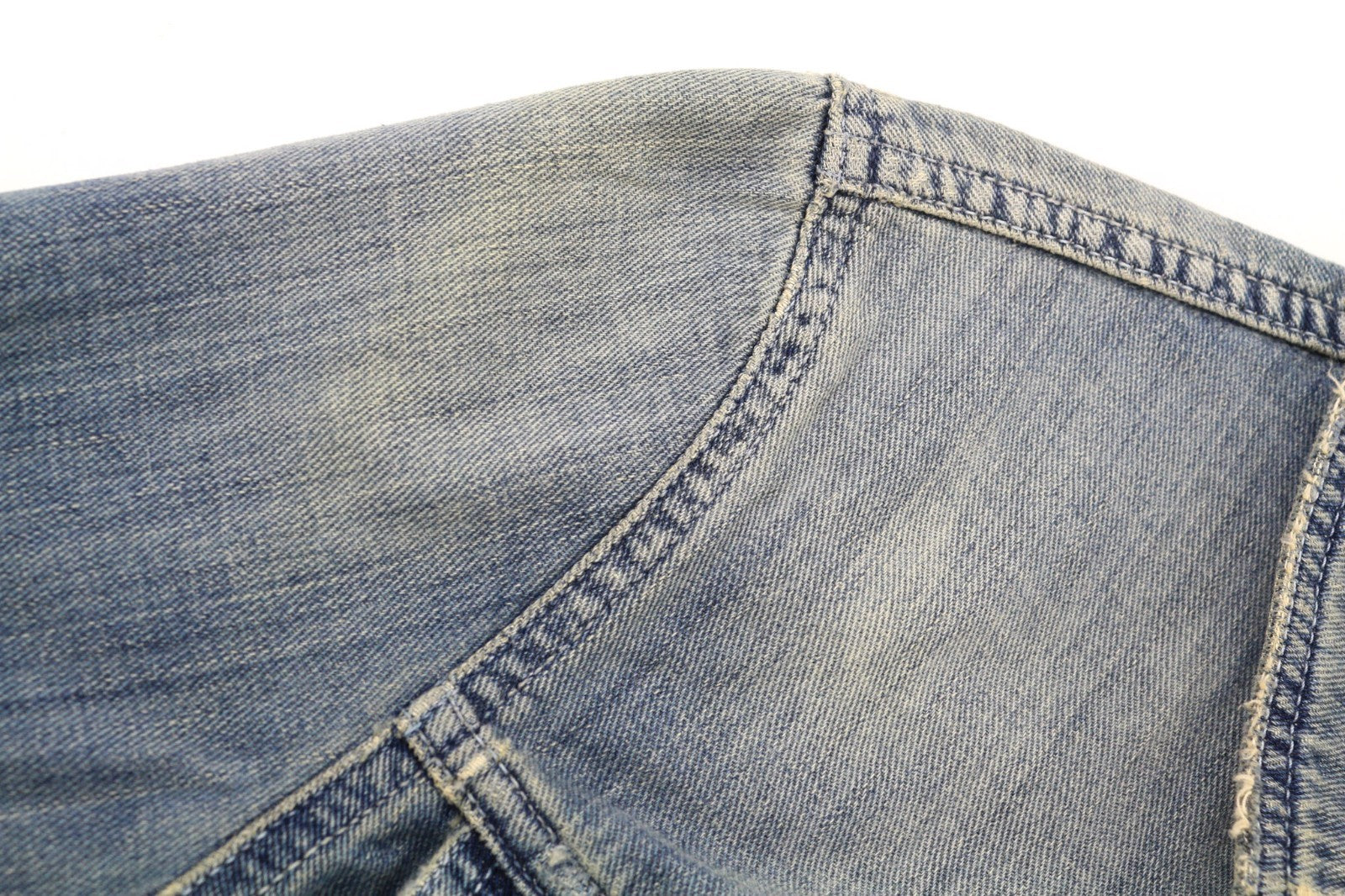 NUDIE JEANS Billy vyriška striukė S šviesaus džinso spalvos su sagomis ir išskleidžiama kaklo dalimi, logotipu 