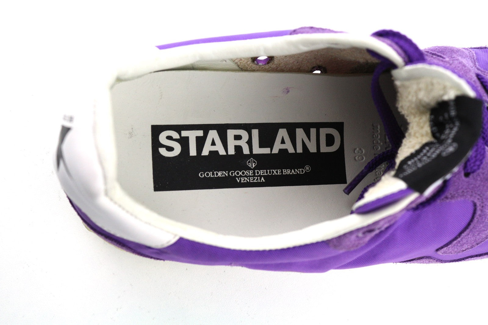 GOLDEN GOOSE Starland moteriški bėgimo bateliai su violetine zomša, EU39 dydis, žema pado forma 