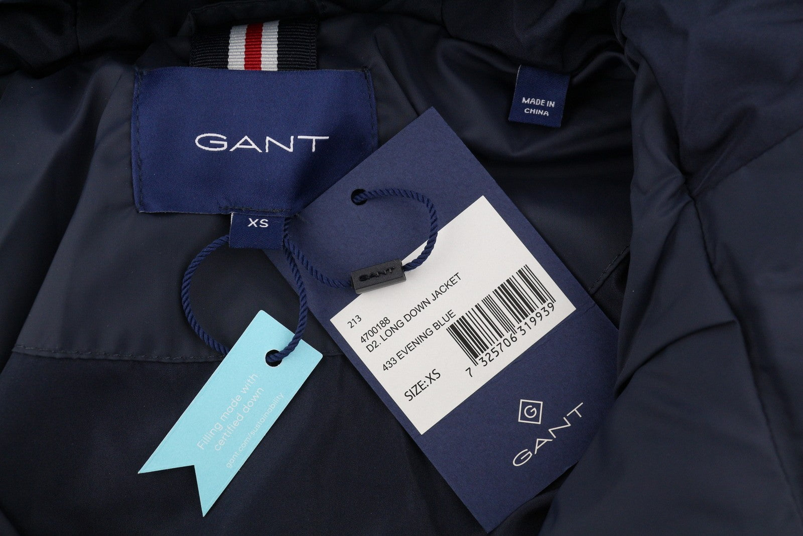 GANT ilga pūkinė moteriška striukė XS, vakarinės mėlynos spalvos, su paminkštintu dygsniuotu gobtuvu, vidutinio dydžio, RRP299 