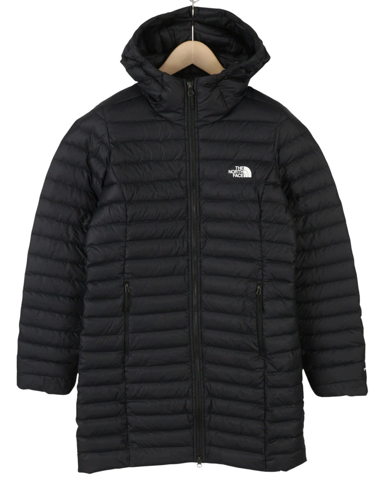 THE NORTH FACE moteriška striukė M, juoda, 700 pūkinė, dygsniuota, su gobtuvu, užtrauktuku, vidutinė kaina – 299 USD 