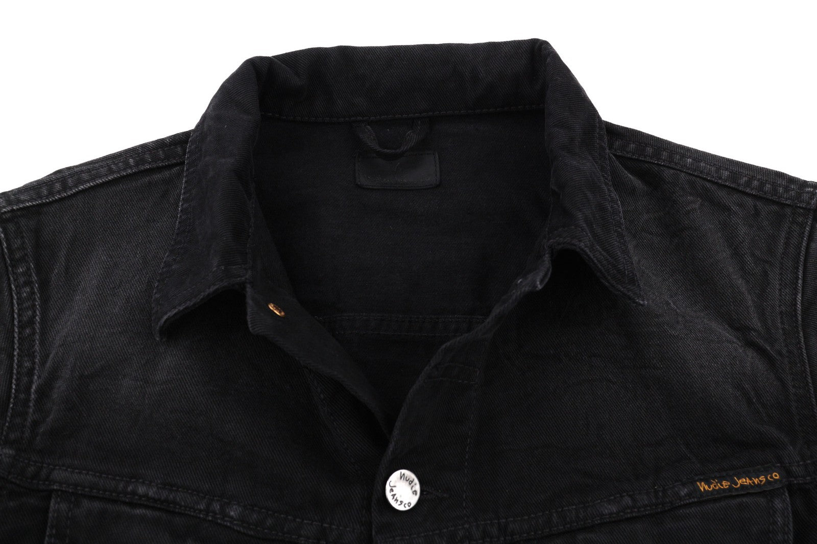 NUDIE JEANS Billy vyriški tamsiai mėlyni džinsiniai batai su išplatinta kaklu, sagomis ir kišenėmis. 