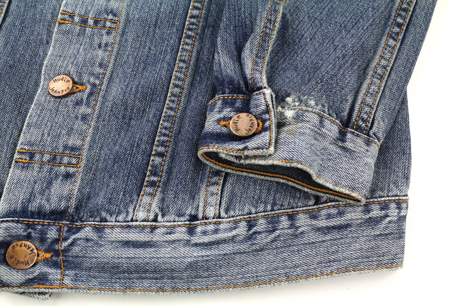 NUDIE JEANS Billy vyriška S Crunch mėlyna skalbto džinso striukė su sagomis ir logotipu 