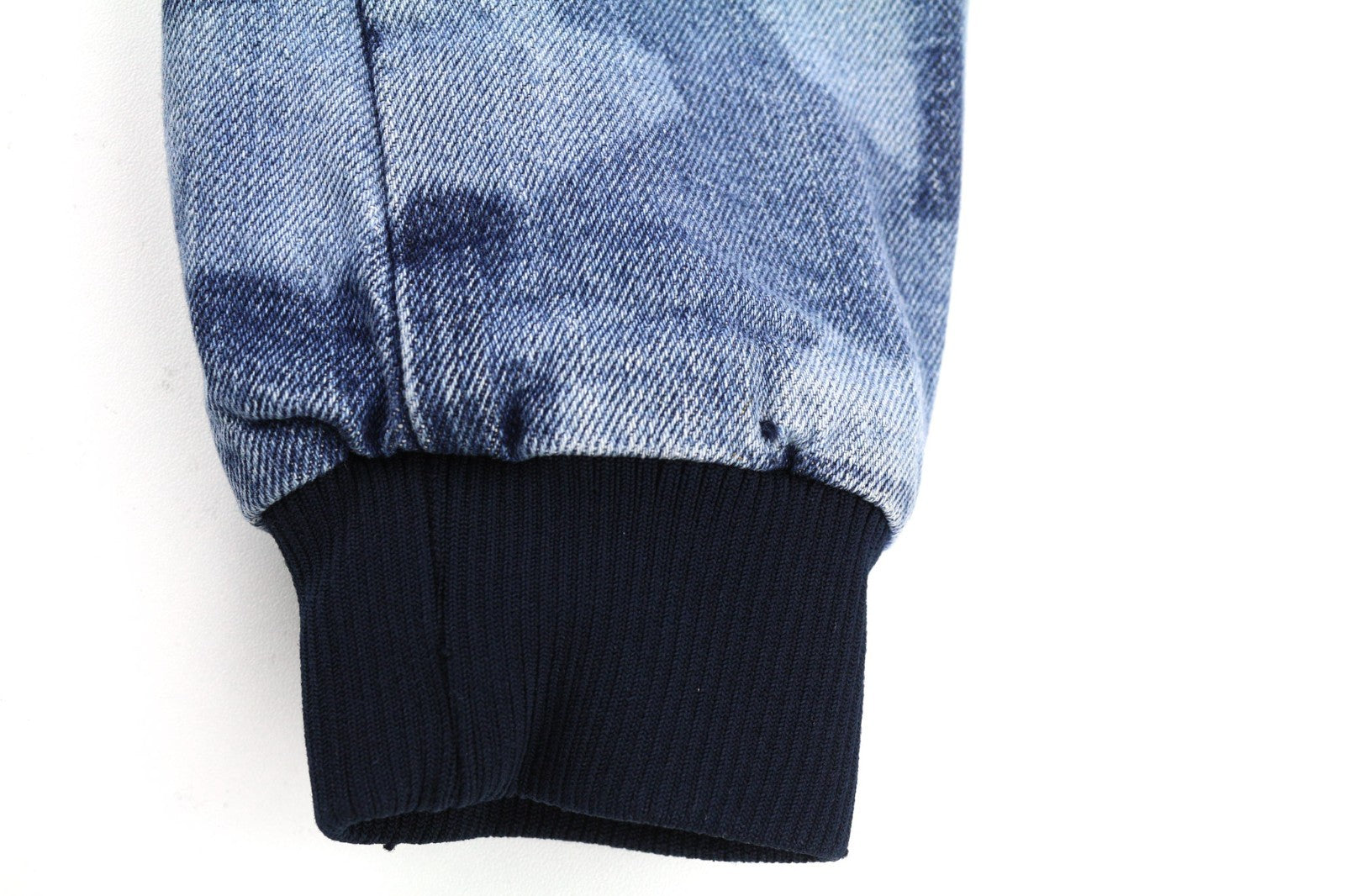 NUDIE JEANS Gudrun Camo Denim moteriška mėlyna medvilninė kamufliažinė bomber striukė 