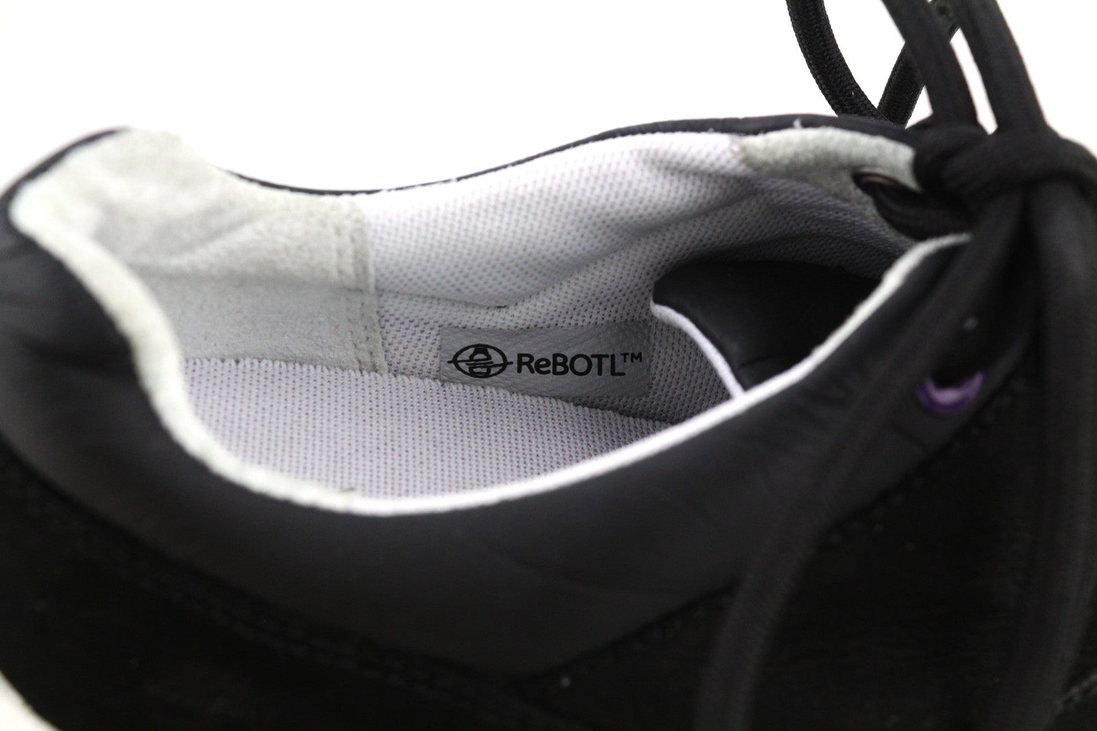 TIMBERLAND A211C-A3646 moteriški juodi odiniai sportbačiai su raišteliais, dydis EU39/39.5. 