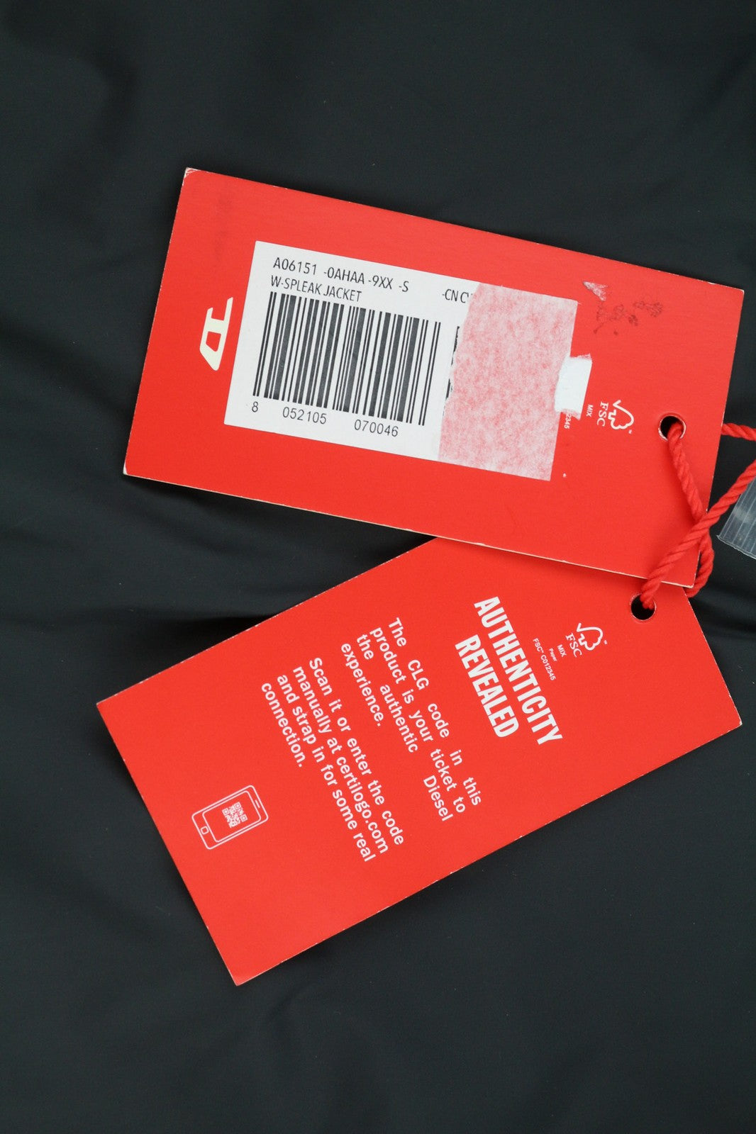 DIESEL W-Spleak vyriška striukė S, juoda, su pamušalu, bomber stiliaus, su užtraukiamais skyreliais, RRP325