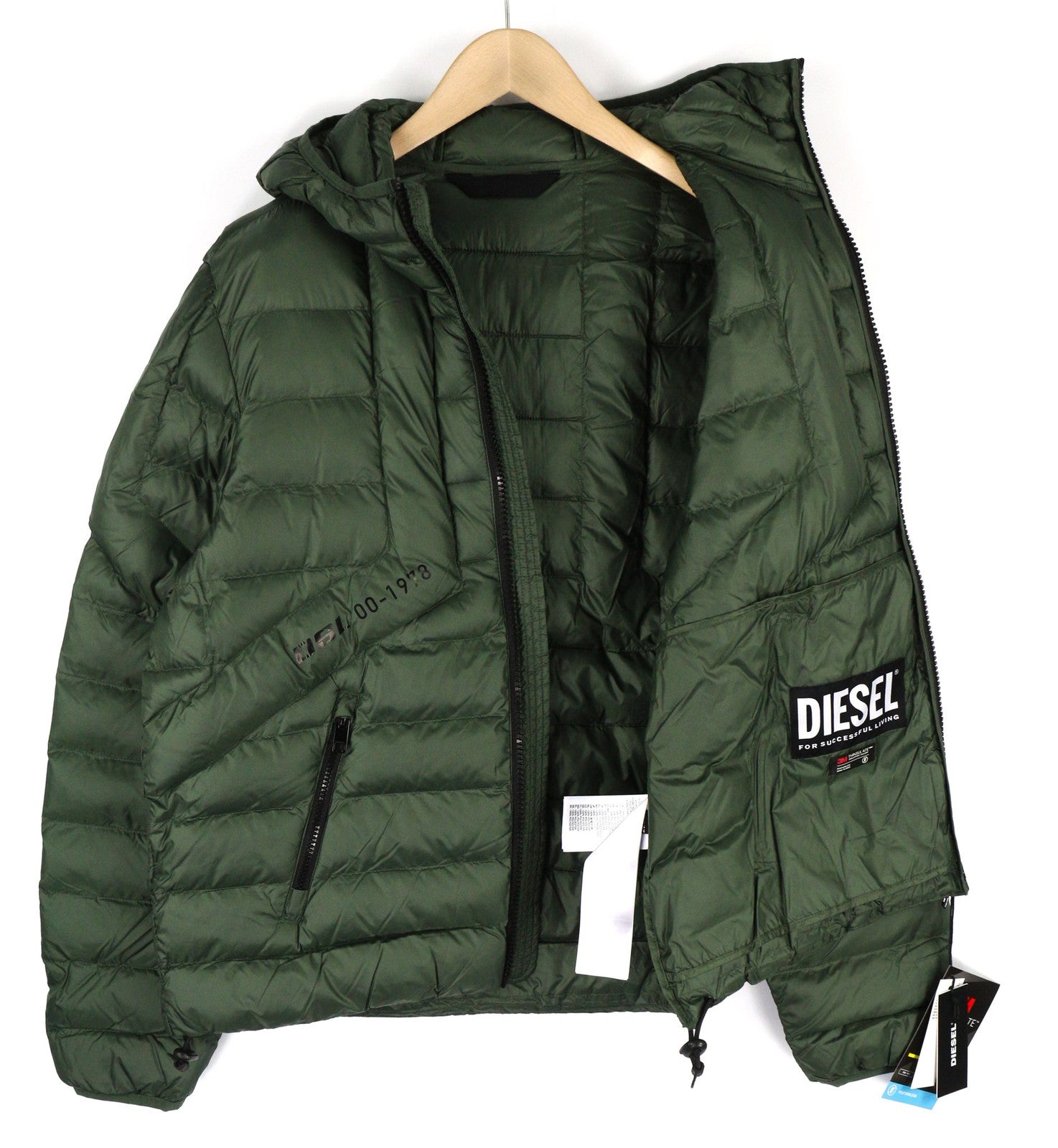 DIESEL W-Dwain Men's Jacket L Black 3M Thinsulate Hooded  Zipped Puffer RRP299