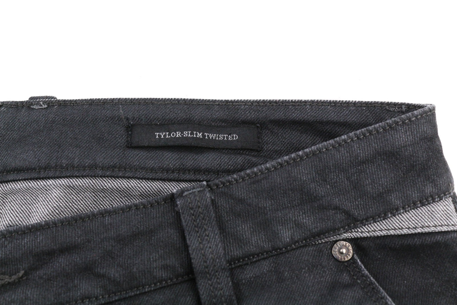 GUESS Tylor vyriški juodi tamprūs medvilniniai susukti ploni džinsai su sagomis 