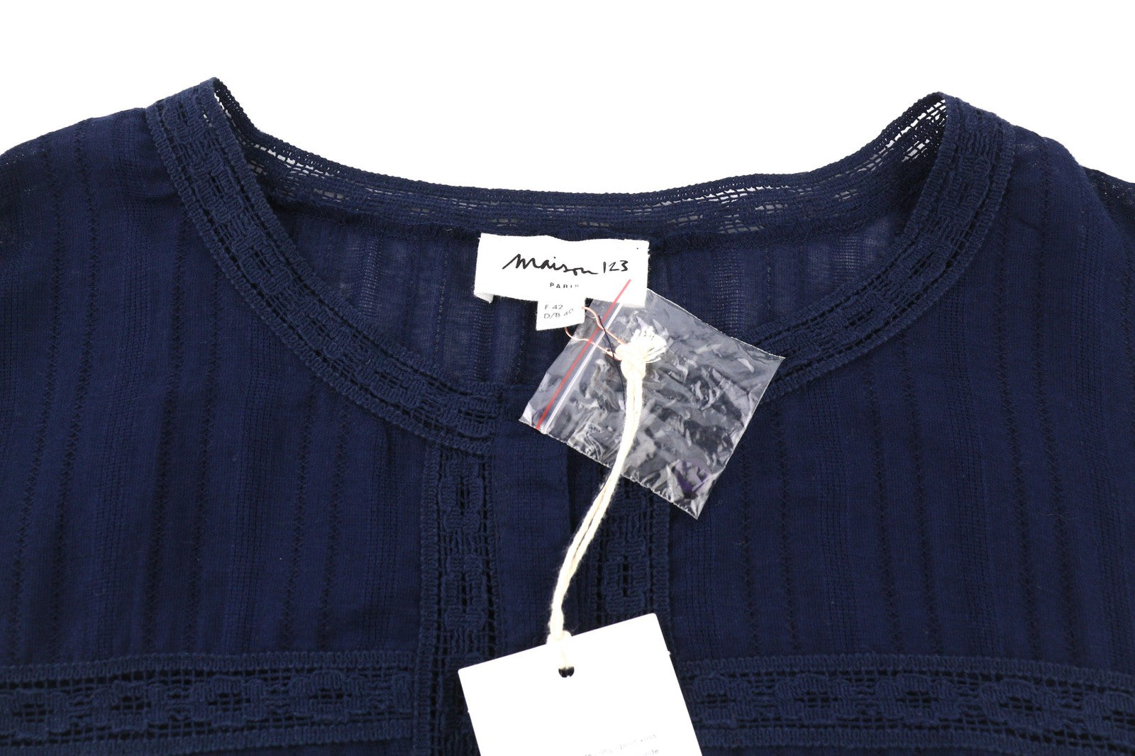 MAISON 123 Corelia R Guip moteriška suknelė 42 tamsiai mėlyna trumpomis rankovėmis su 1/4 sagomis 