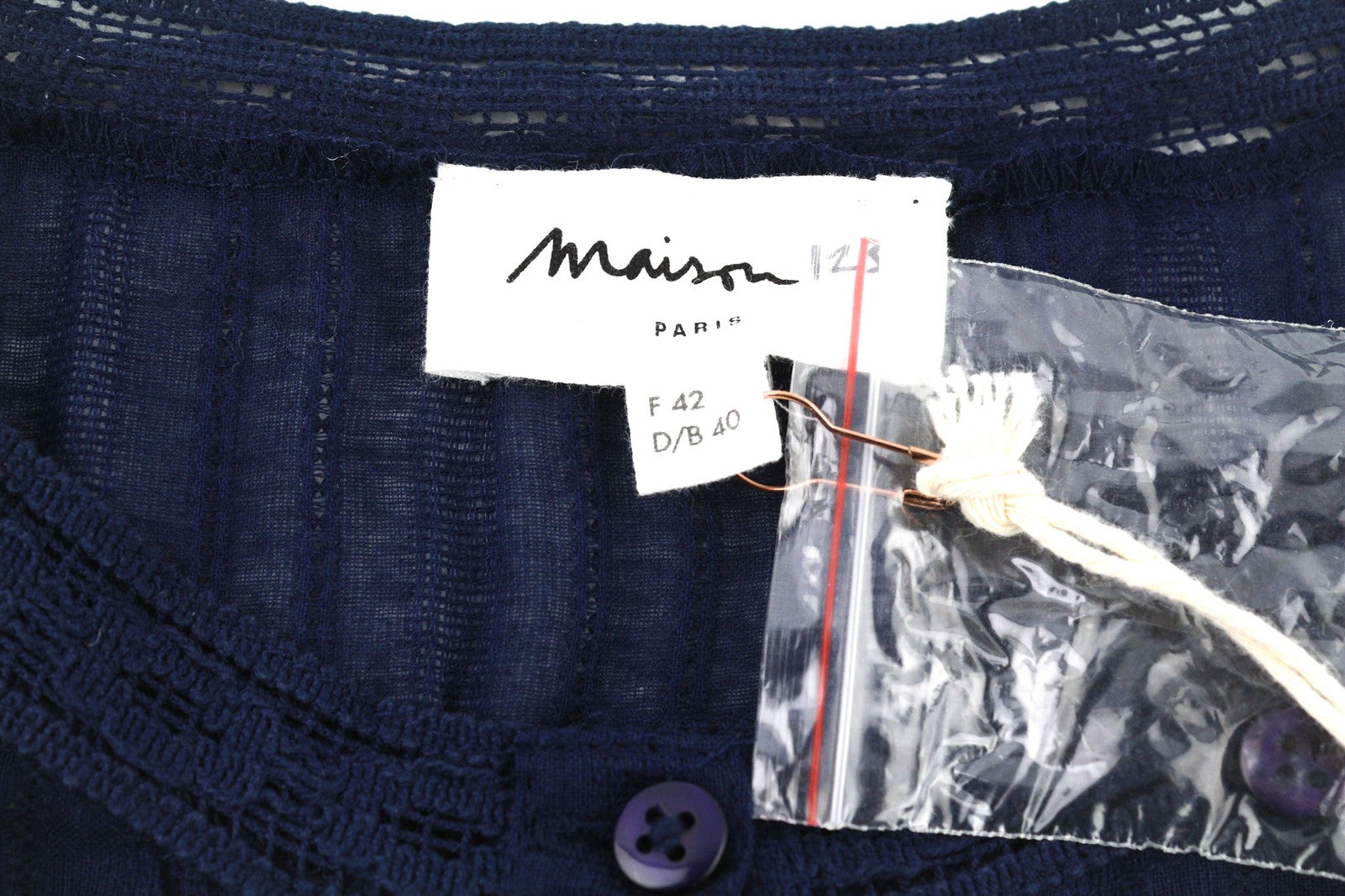 MAISON 123 Corelia R Guip moteriška suknelė 42 tamsiai mėlyna trumpomis rankovėmis su 1/4 sagomis 