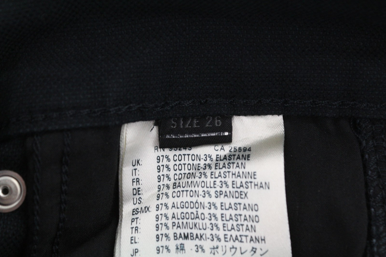 DIESEL P-Amal moteriškos kelnės W26 juodos, aptemptos, su užtrauktuku apačioje, kišenėmis, užtrauktuku ir logotipu. 