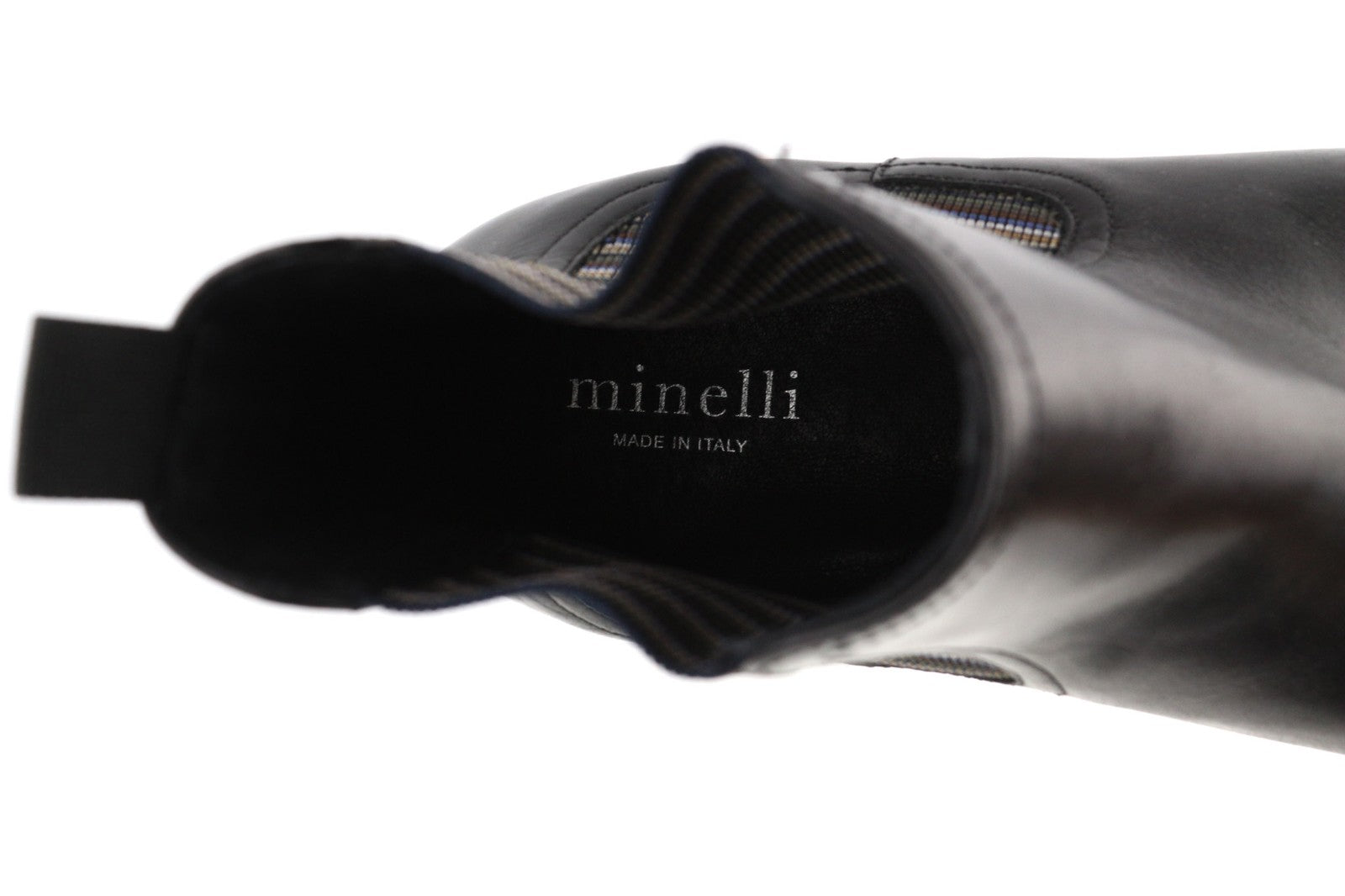 MINELLI Cayan vyriški aulinukai, juodos spalvos, UK6.5, EU40, veršiuko odos, kvadratinės nosies, užtraukiami, su kulkšnies užtrauktuku. 