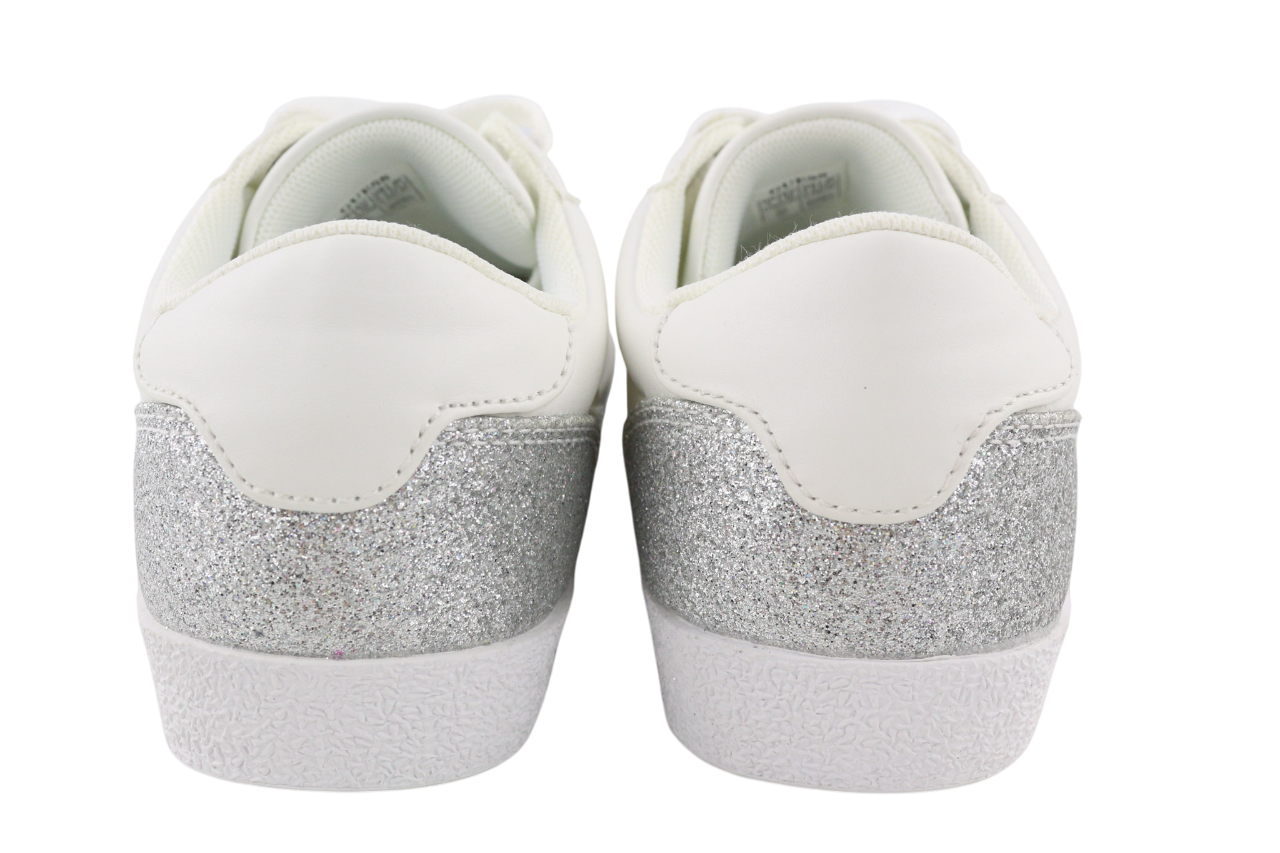 GUESS moteriški sportbačiai UK3 EU36 šviesiai balti, žemi, suvarstomi šone su logotipu 