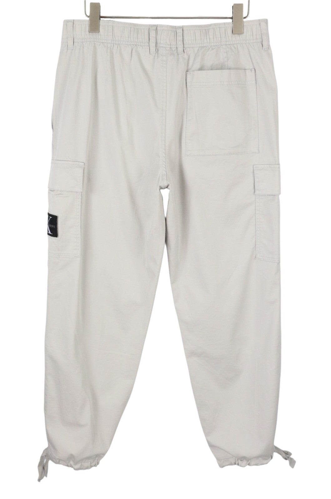 CALVIN KLEIN vyriškos tiesios krovininės kelnės L dydžio, šviesiai pilkos, su elastingu juosmeniu ir logotipu 