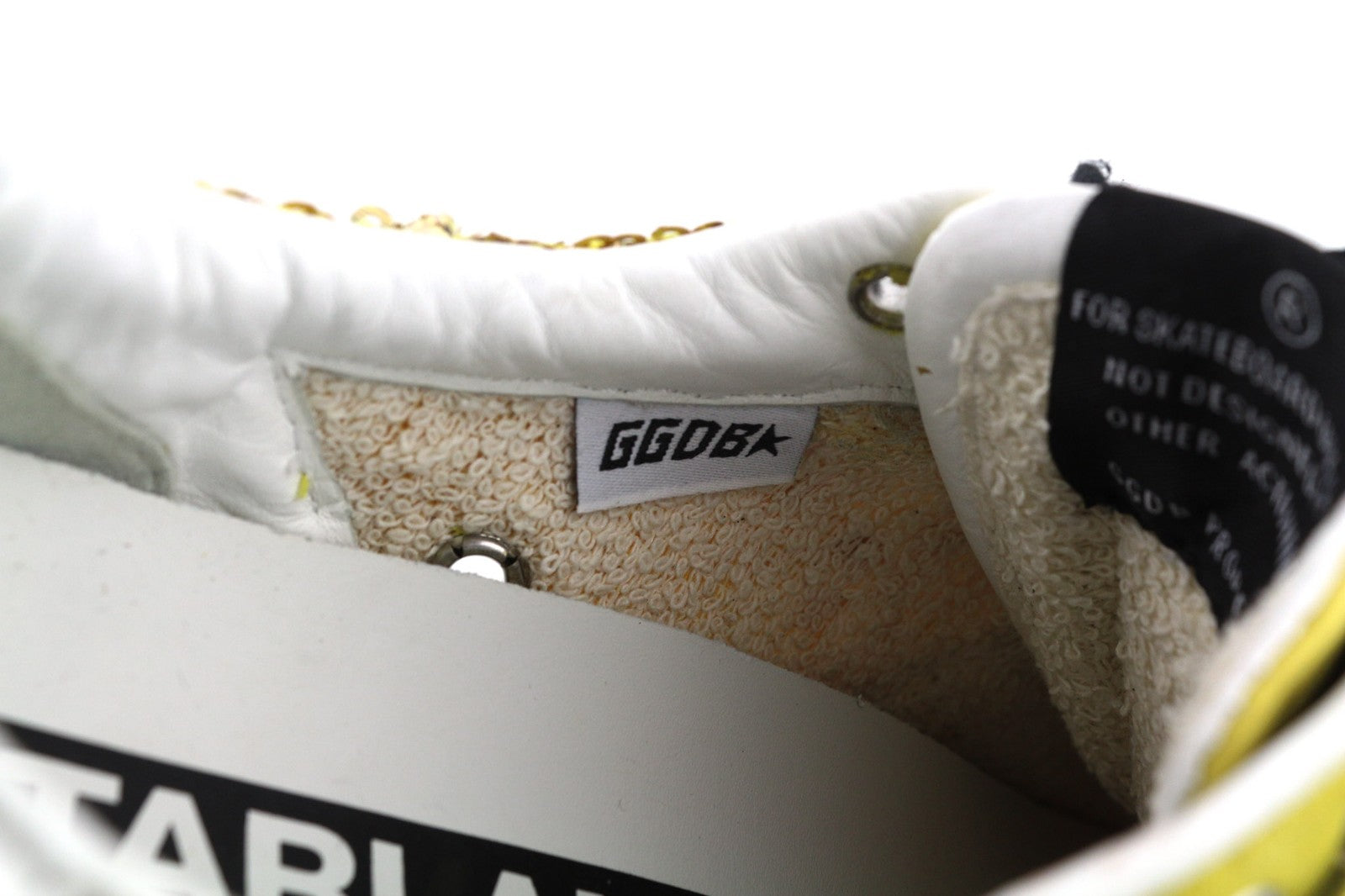 „GOLDEN GOOSE Starland“ moteriški sportbačiai, 39 dydžio, auksinės odos, blizgučiais, žema palaidinė. 