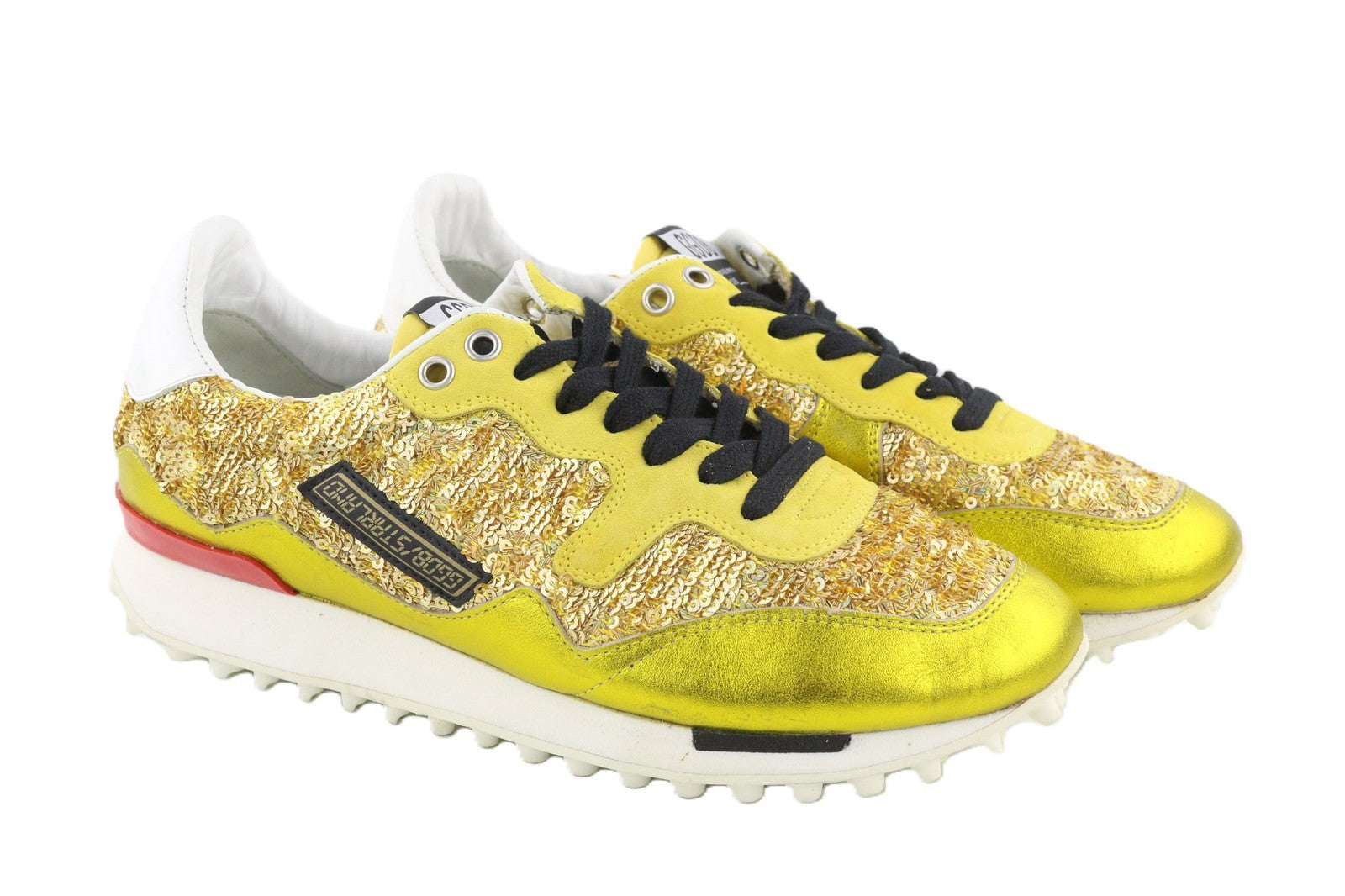 „GOLDEN GOOSE Starland“ moteriški sportbačiai, 39 m., auksinės odos, blizgučiais puošti laisvalaikio bateliai. 