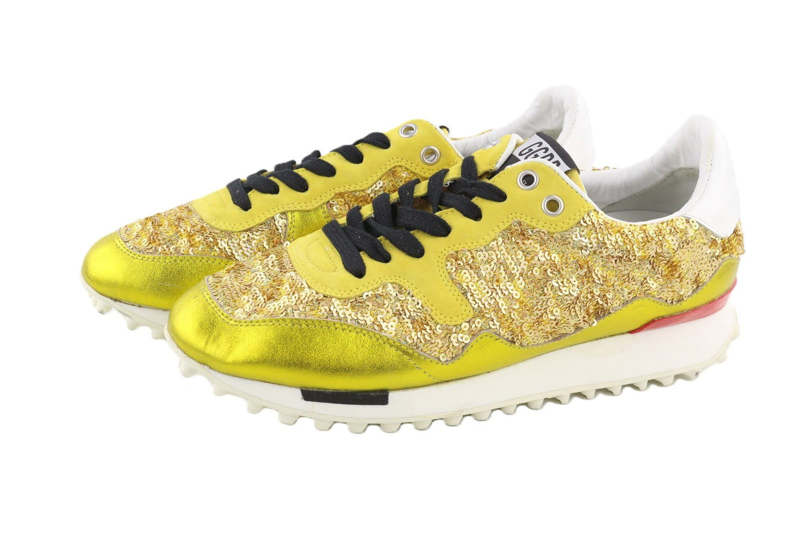 „GOLDEN GOOSE Starland“ moteriški sportbačiai, 39 m., auksinės odos, blizgučiais puošti laisvalaikio bateliai. 